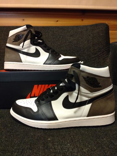 Nike Air Jordan 1 High OG "Sail/Dark Mocha/Black"