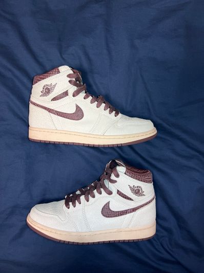 A Ma Maniere × Nike Air Jordan 1 Retro High OG "Sail and Burgundy"