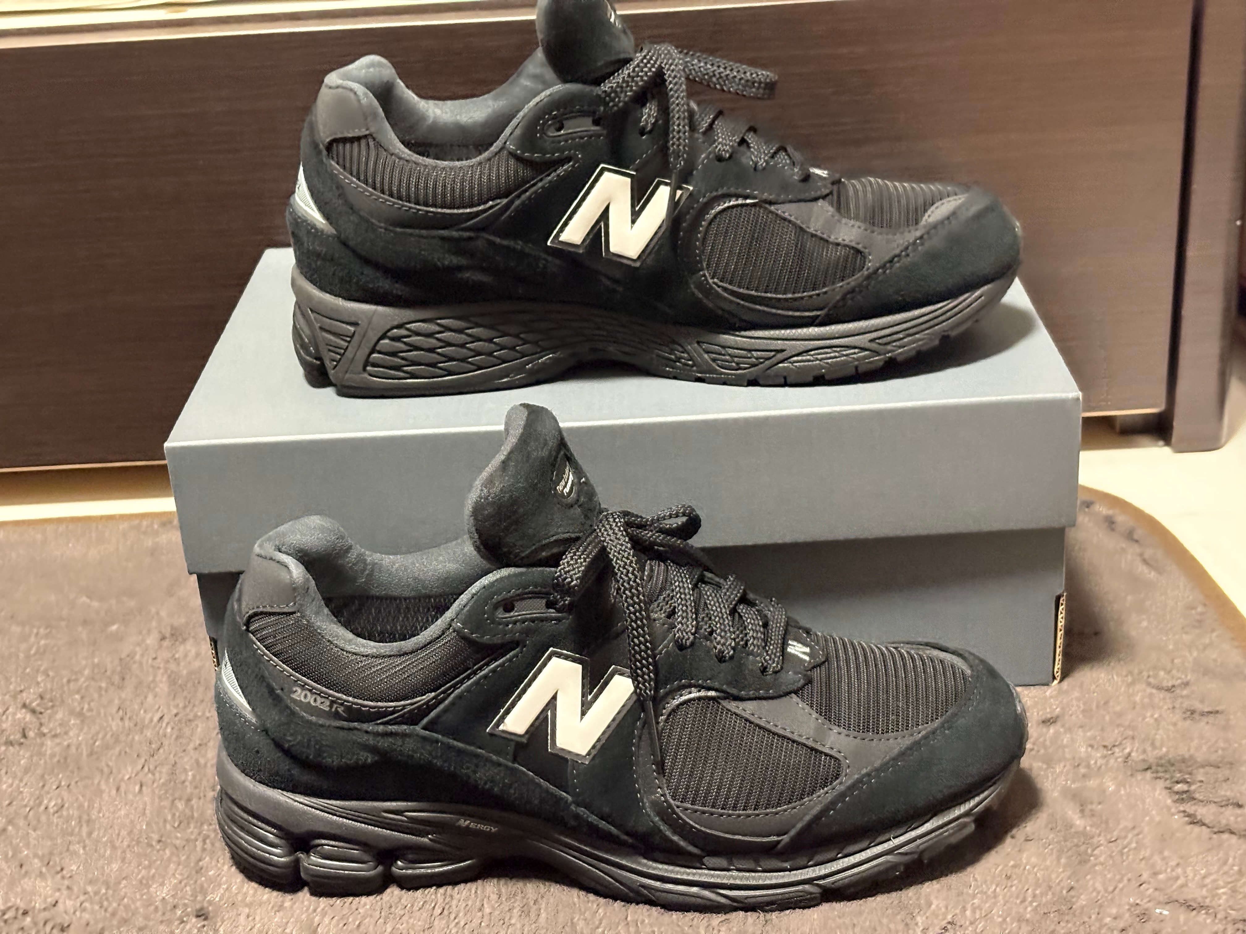 New Balance 2002R GORE-TEX "Black/White"