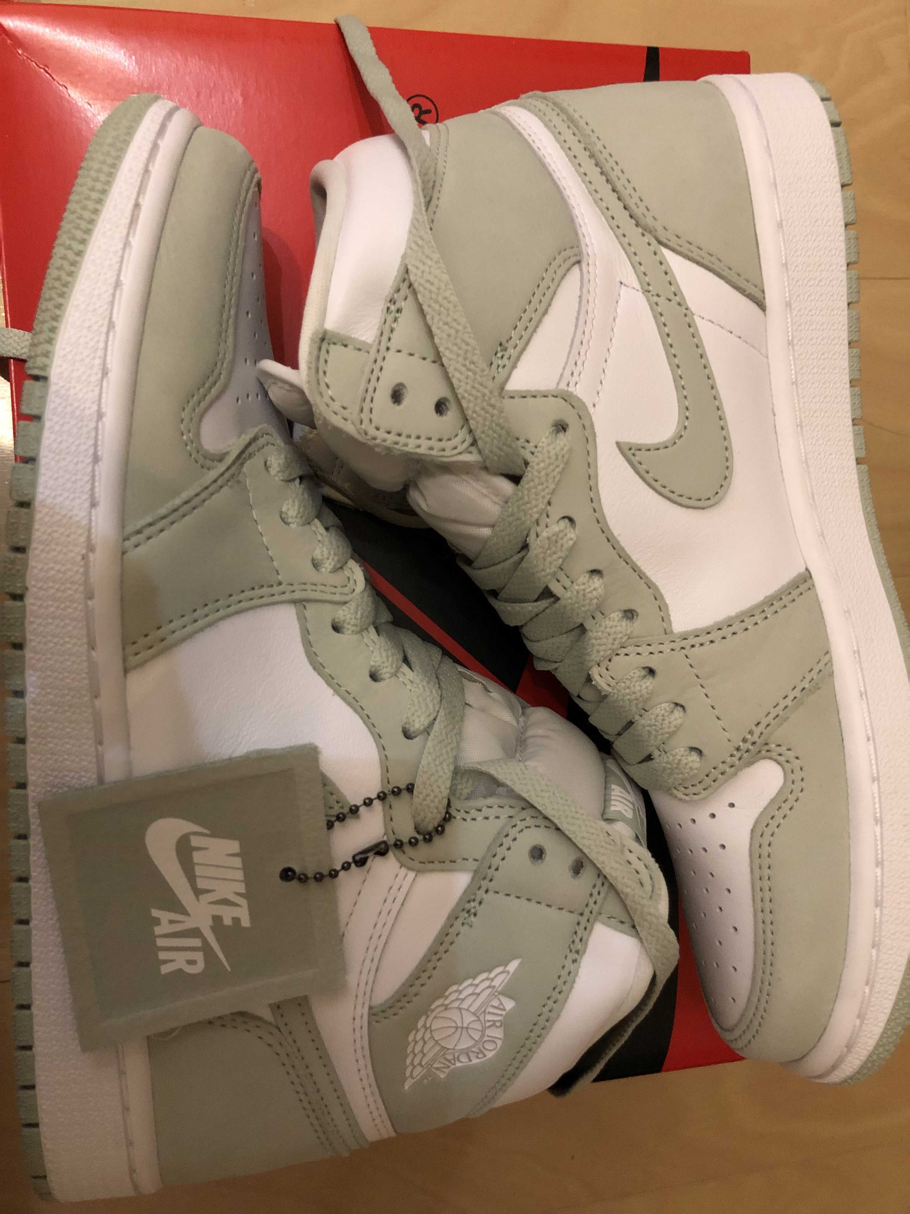 Nike Women's Air Jordan 1 High OG "Seafoam"