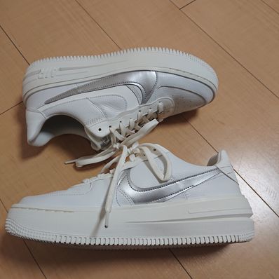Nike Women's Air Force 1 Low PLT.AF.ORM "Summit White/Metallic Silver"
