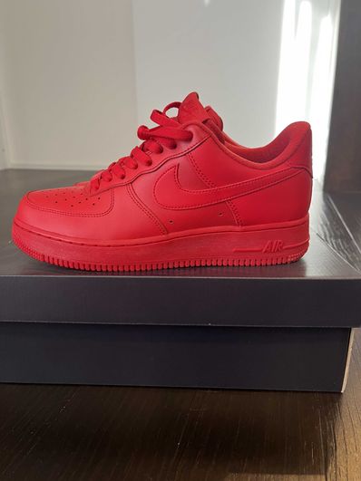Nike Air Force 1 Low "Triple Red"