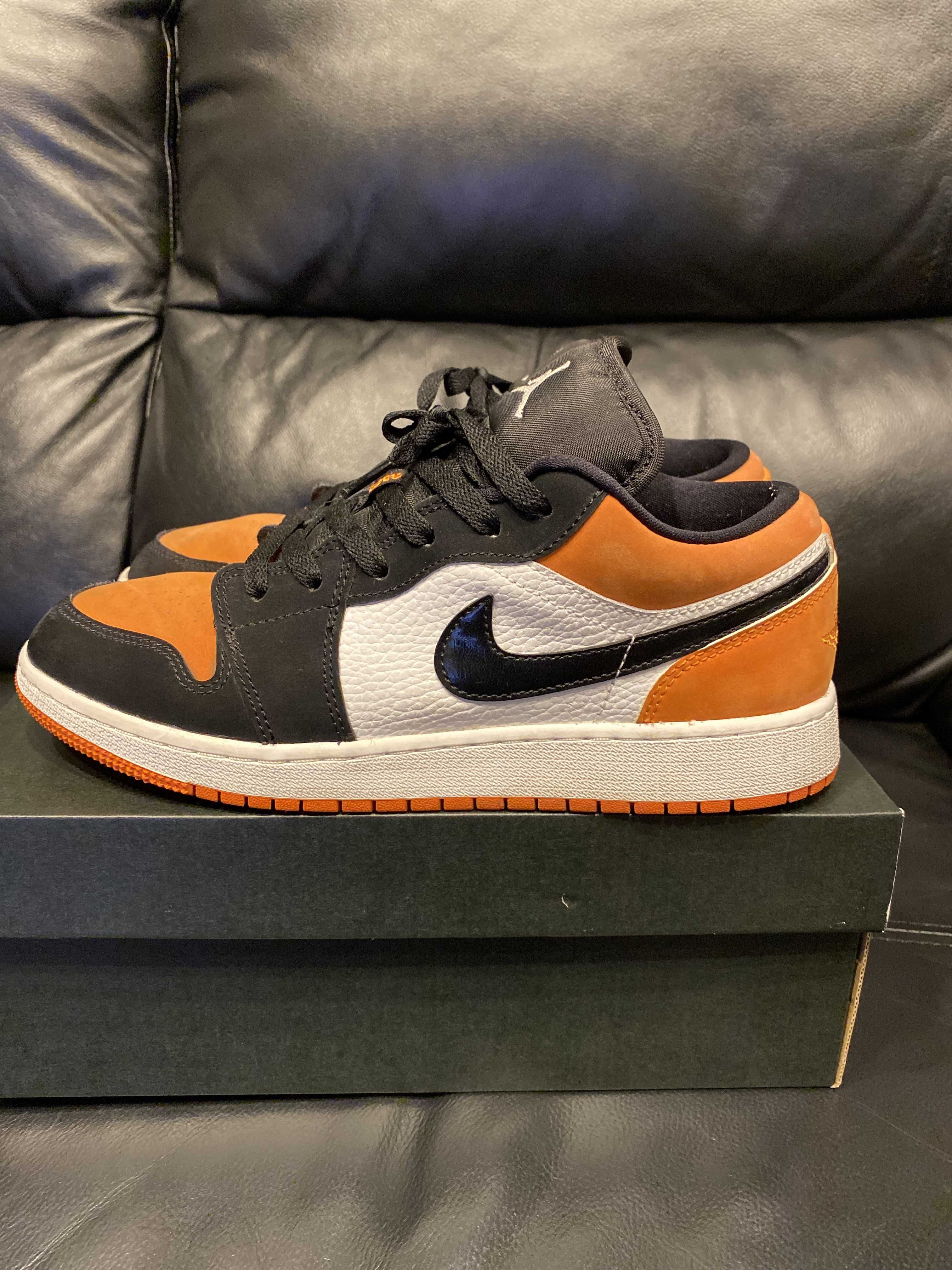 Nike Air Jordan 1 Low "Shattered Backboard"