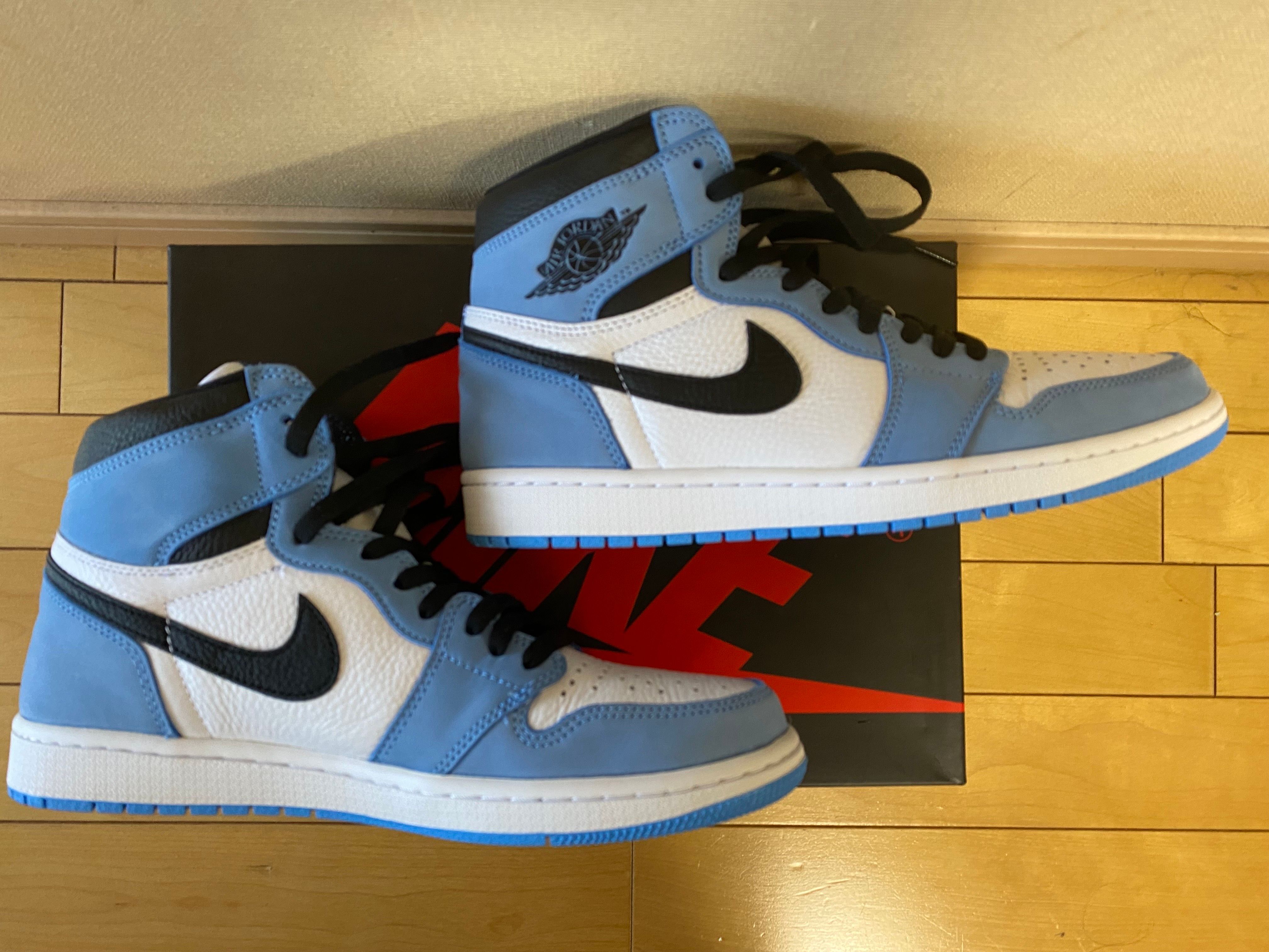 Nike Air Jordan 1 High OG "University Blue"