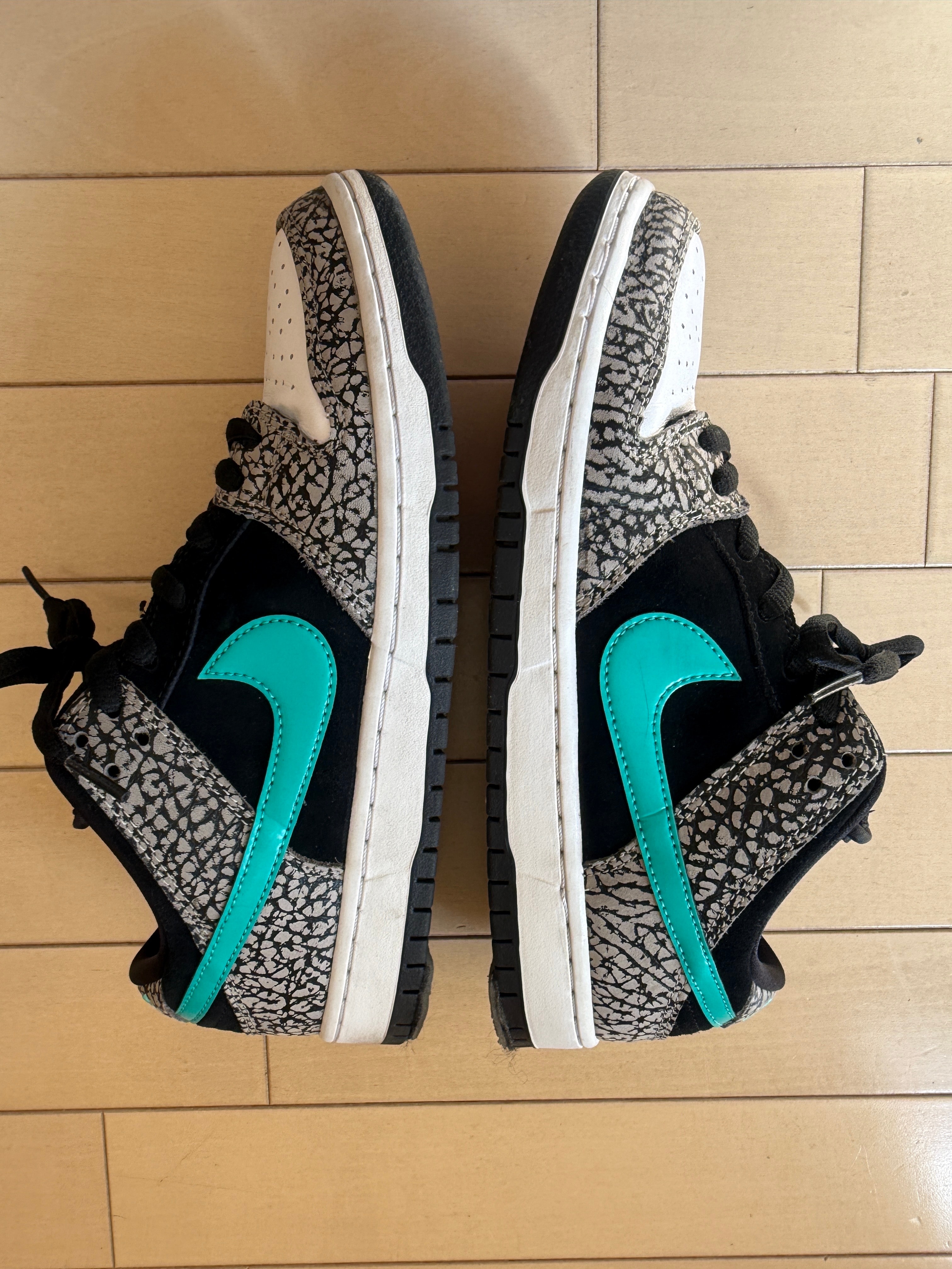 Nike SB Dunk Low "Elephant/Safari"