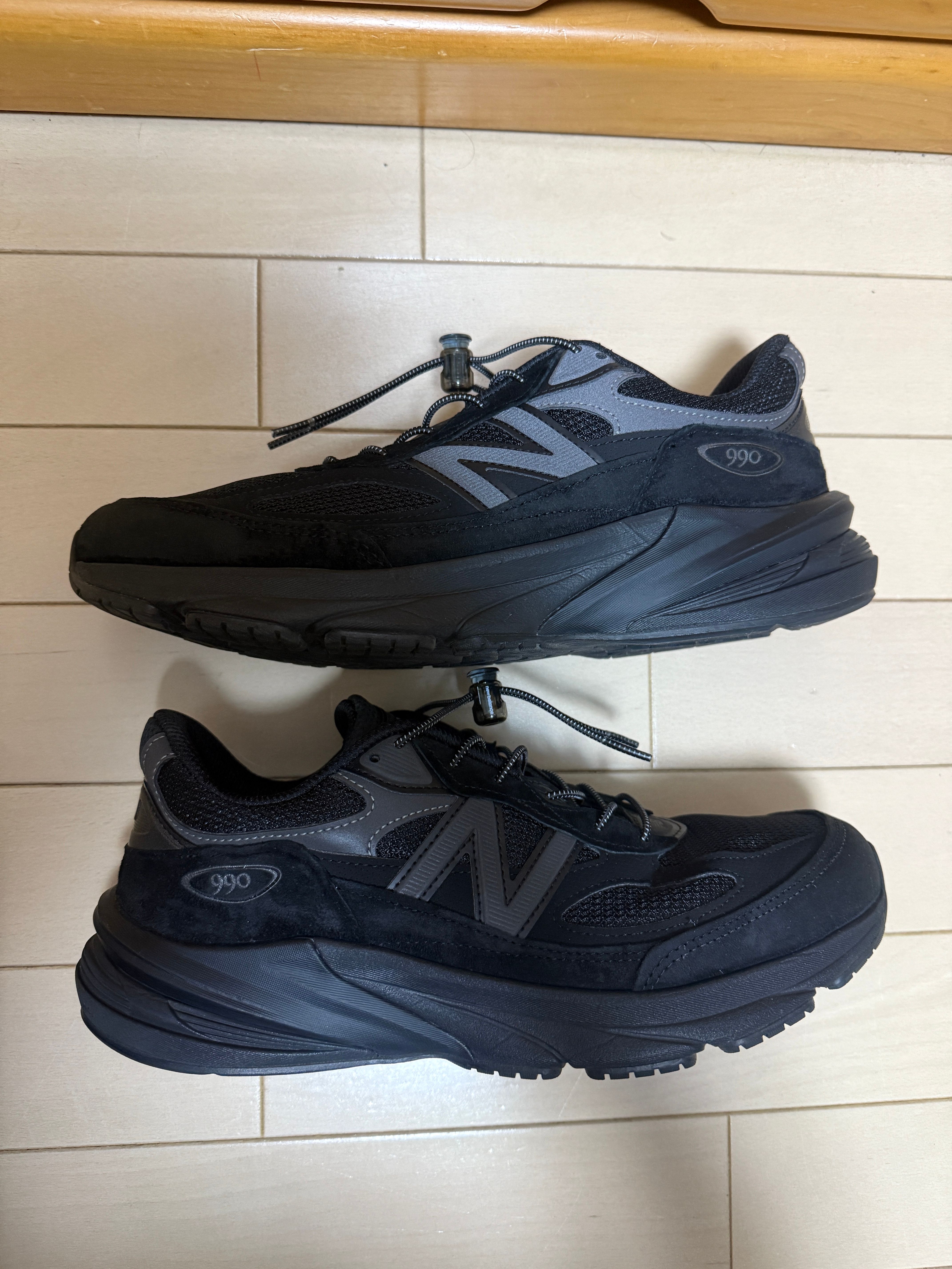 New Balance 990V6 "Triple Black"
