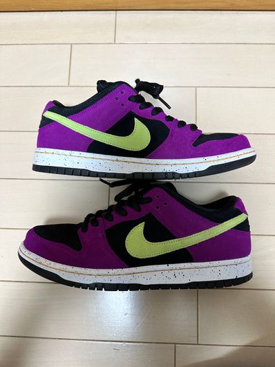 Nike SB Dunk Low "Red Plum"
