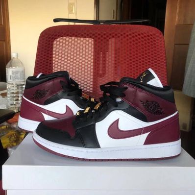 NIKE Women's AIR JORDAN 1 MID "DARK BEETROOT"