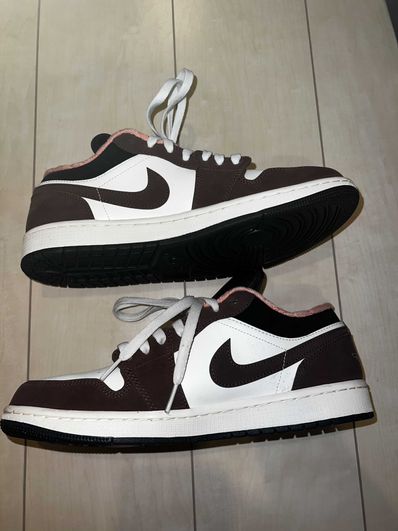 Nike Air Jordan 1 Low SE "Light Chocolate" / "Mocha Brown"