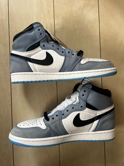 Nike Air Jordan 1 High OG "University Blue"