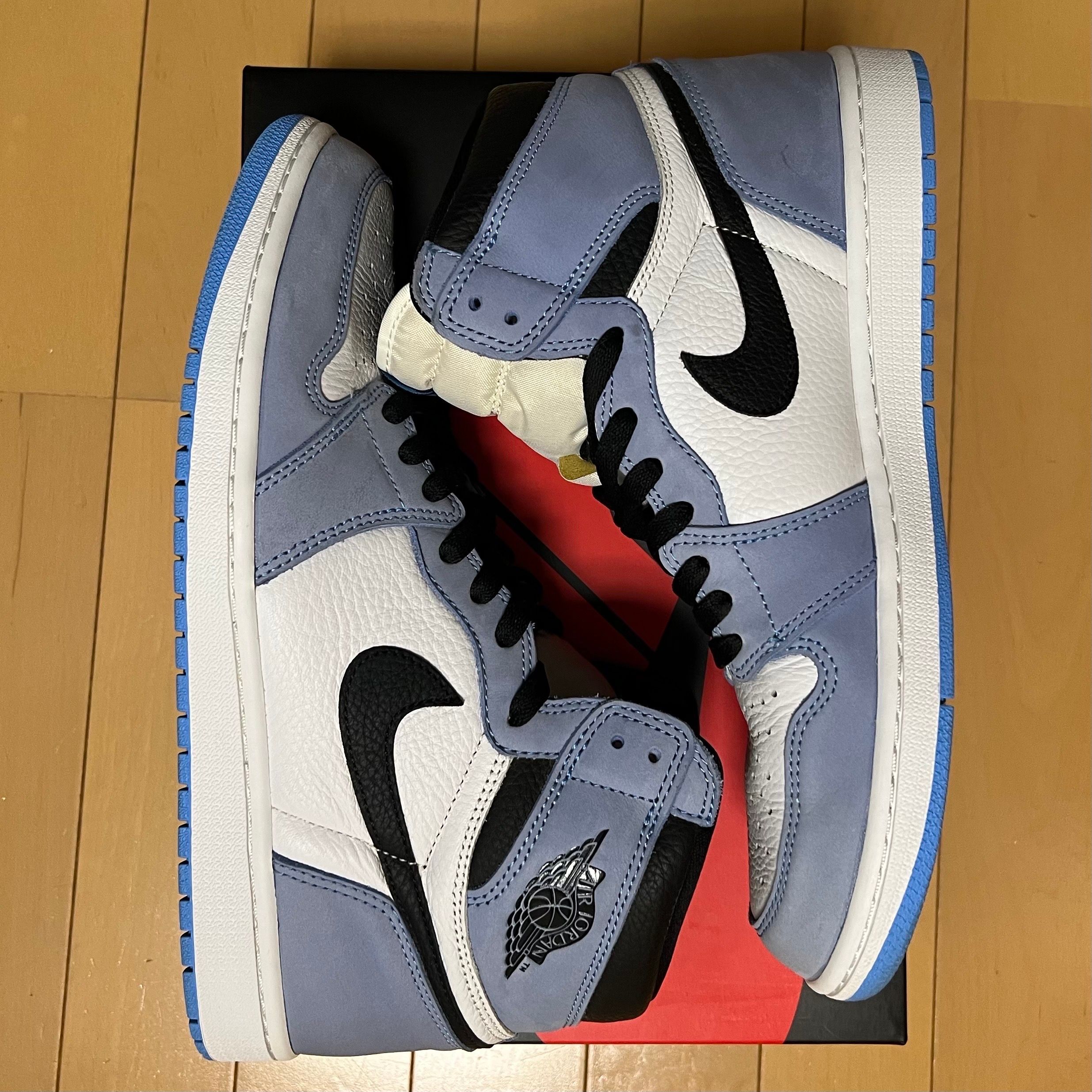 Nike Air Jordan 1 High OG "University Blue"