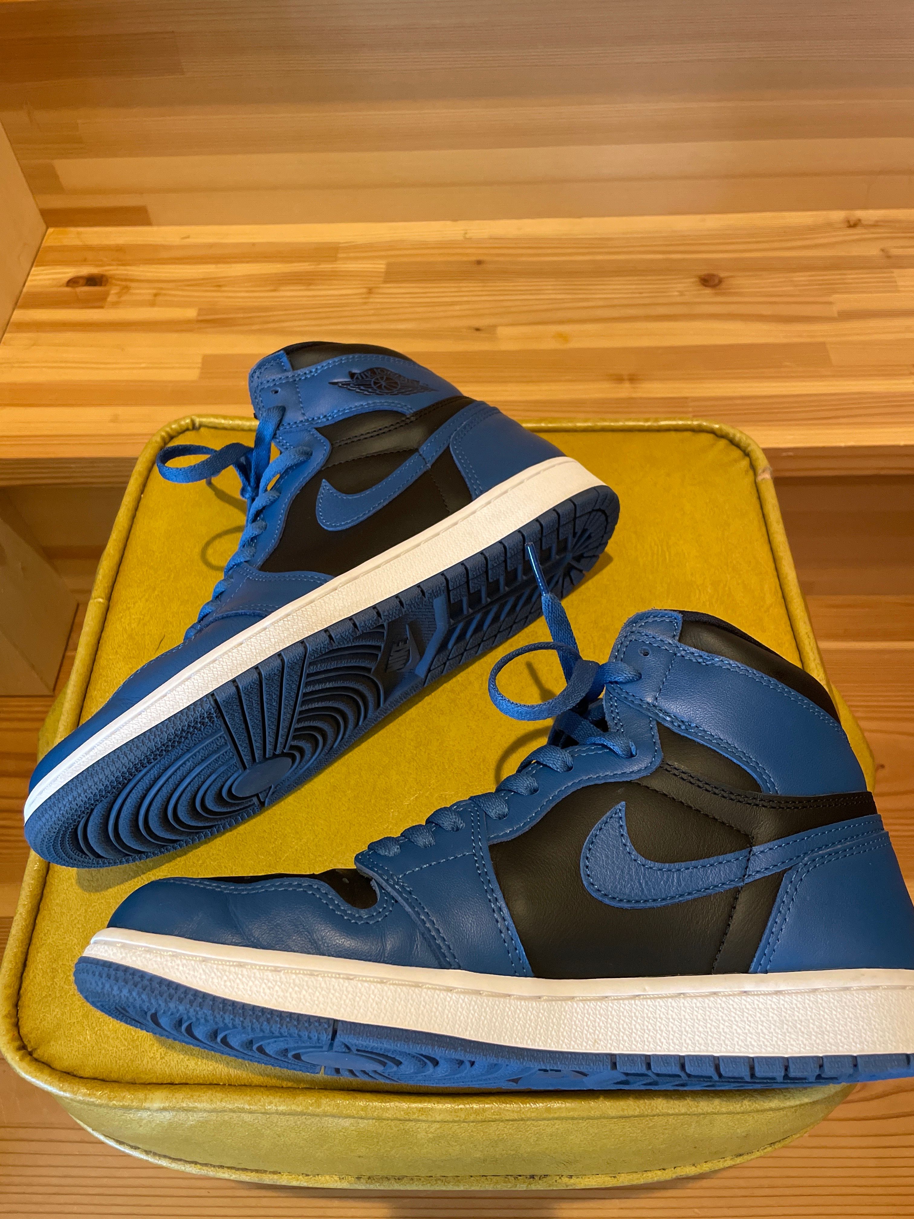 Nike Air Jordan 1 Retro High OG "Dark Marina Blue"