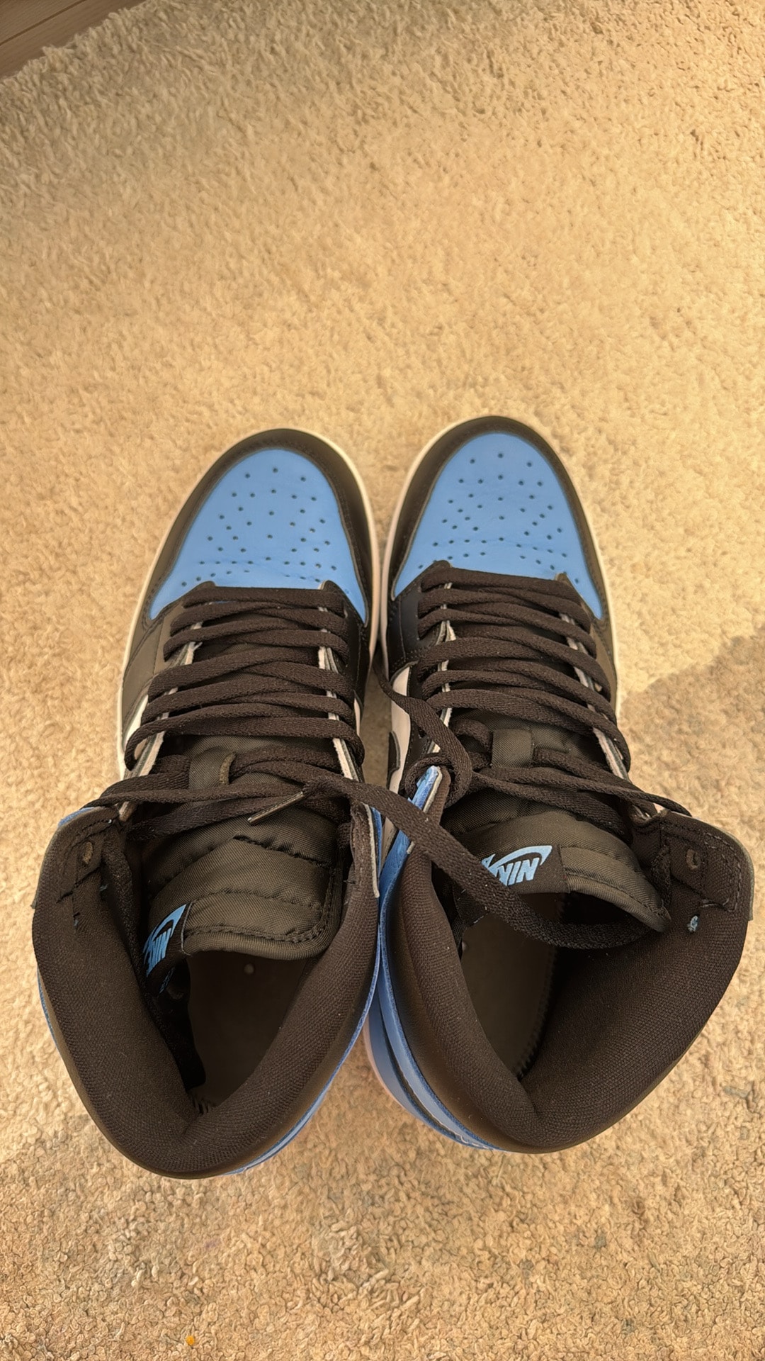 Nike Air Jordan 1 Retro High OG "University Blue/UNC Toe"