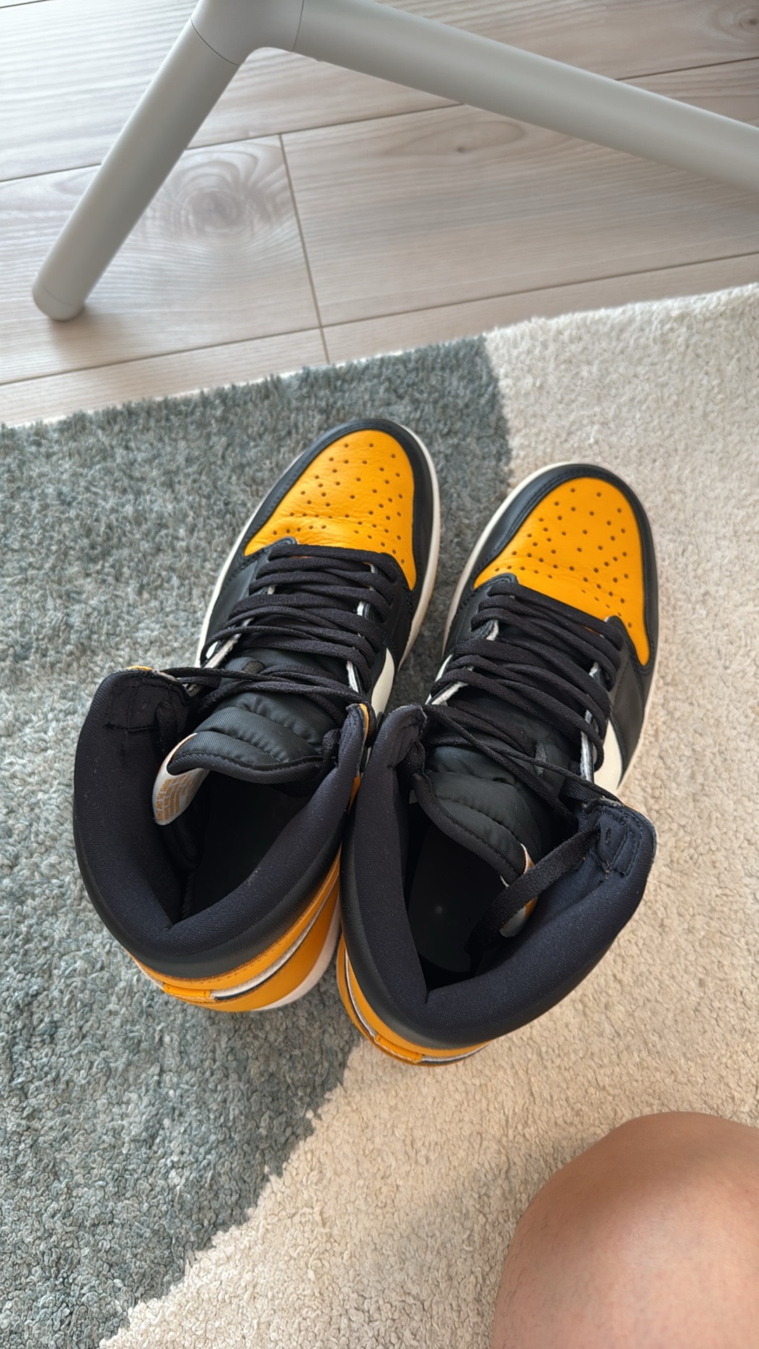 Nike Air Jordan 1 Retro High OG "Taxi"