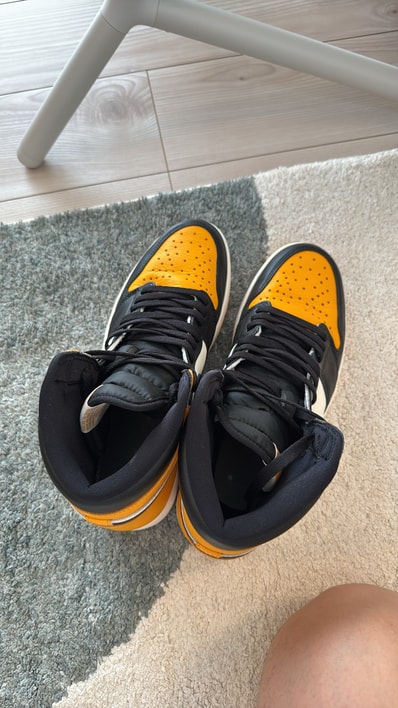 Nike Air Jordan 1 Retro High OG "Taxi"