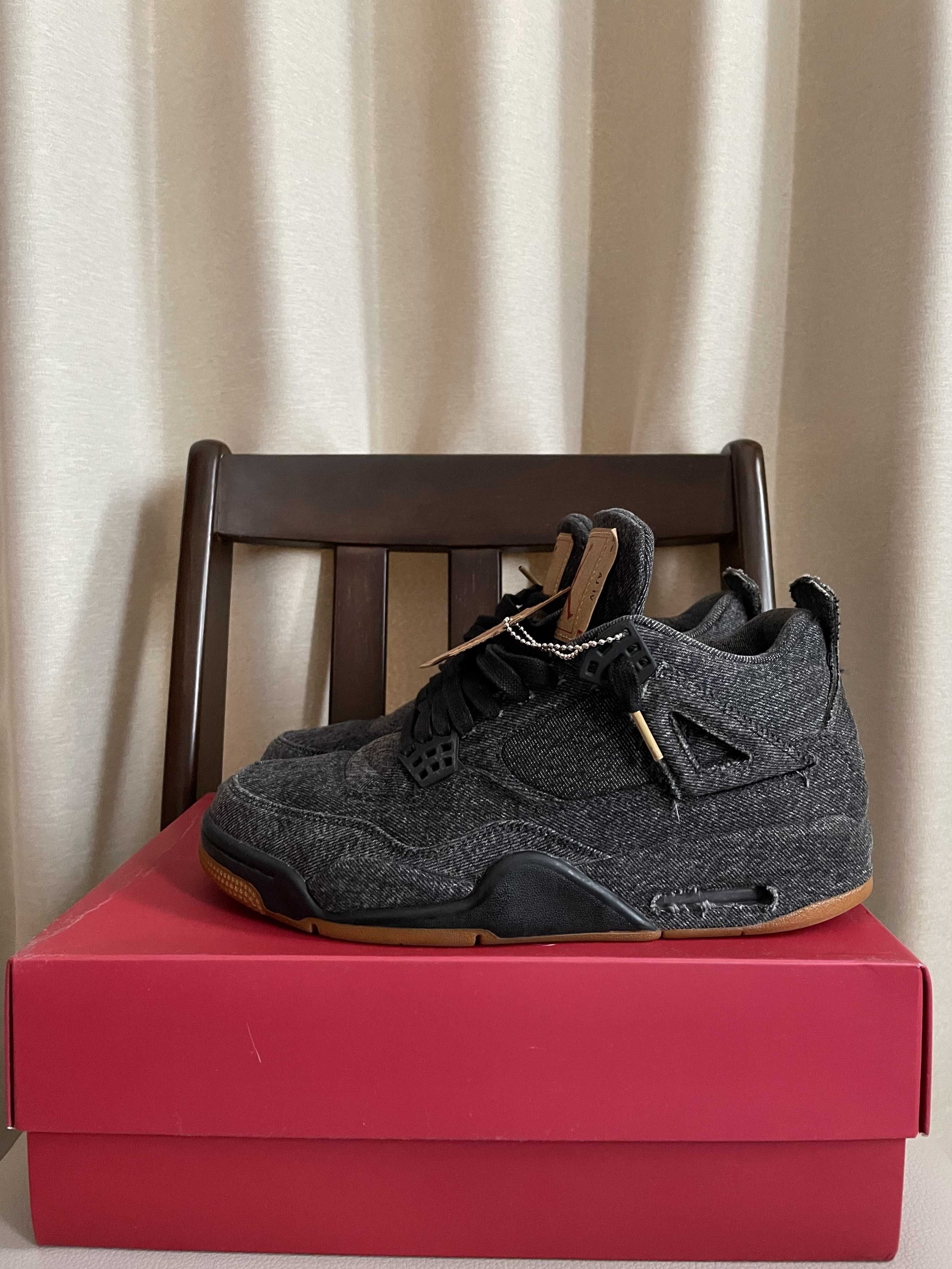 Nike × Levi's Air Jordan 4 "Black Denim" (Tag: LEVIS®)