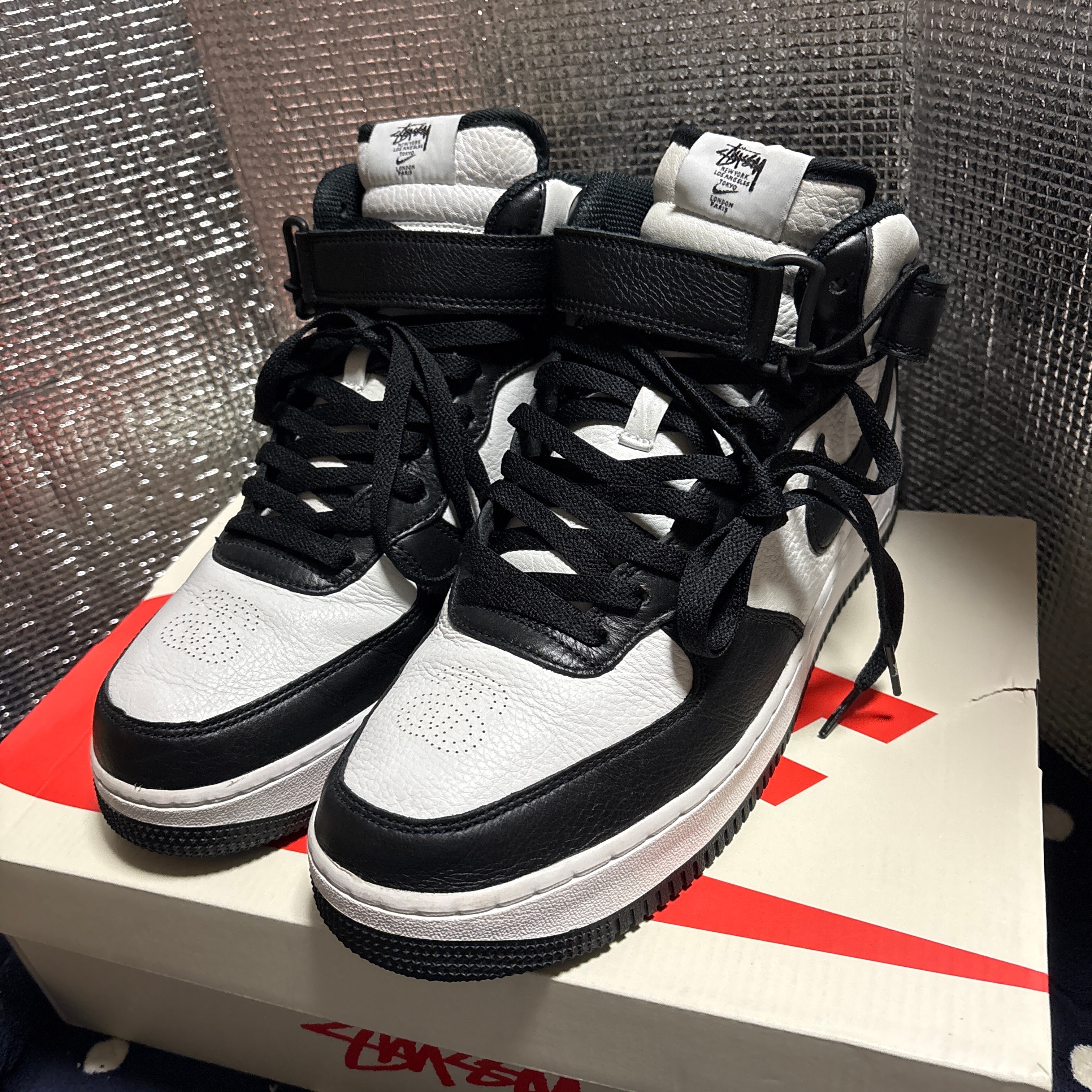 Stussy × Nike Air Force 1 Mid "Black and Light Bone"