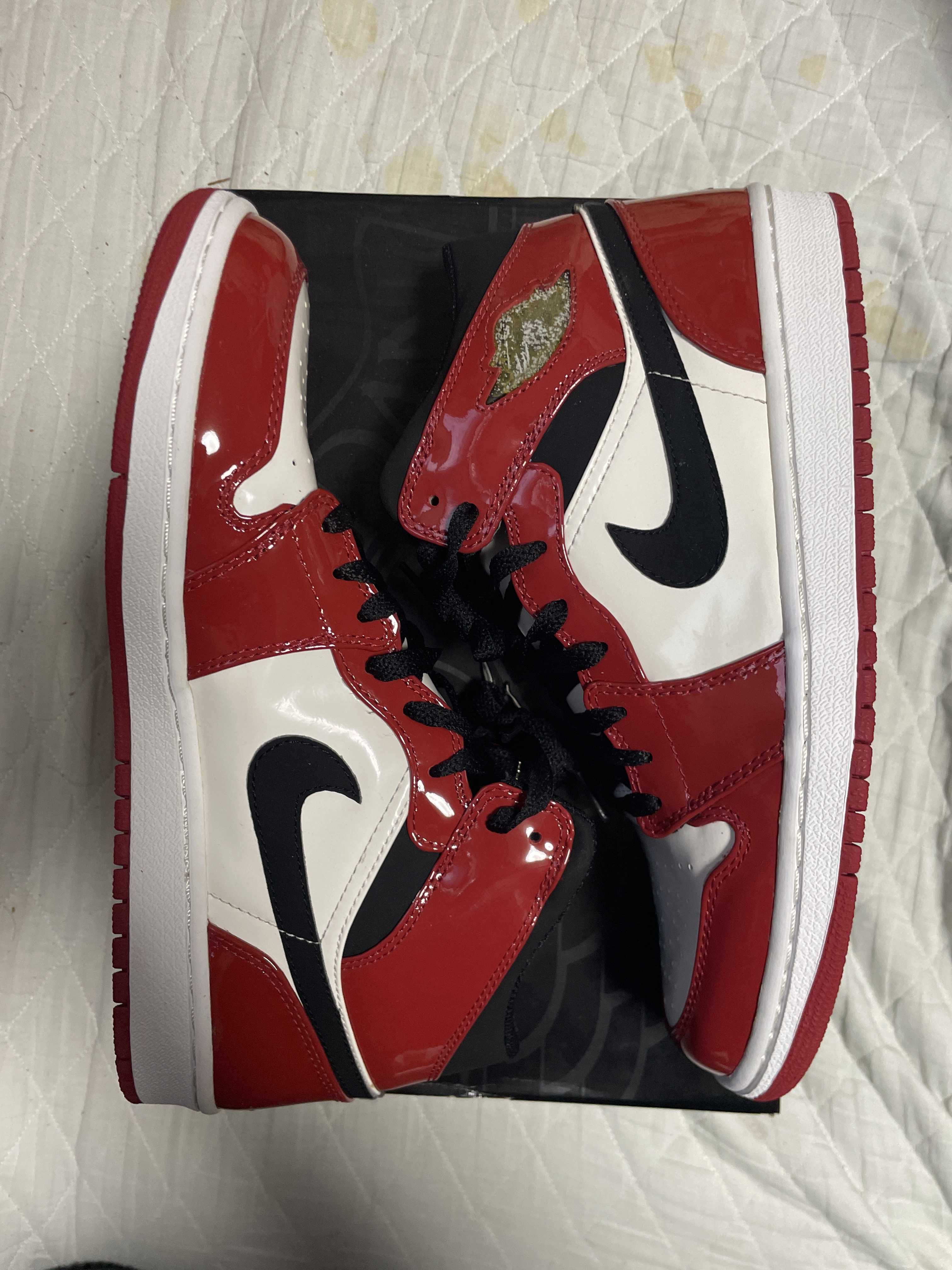 Nike Jordan 1 Retro High "Chicago Bulls Patent" (2003)