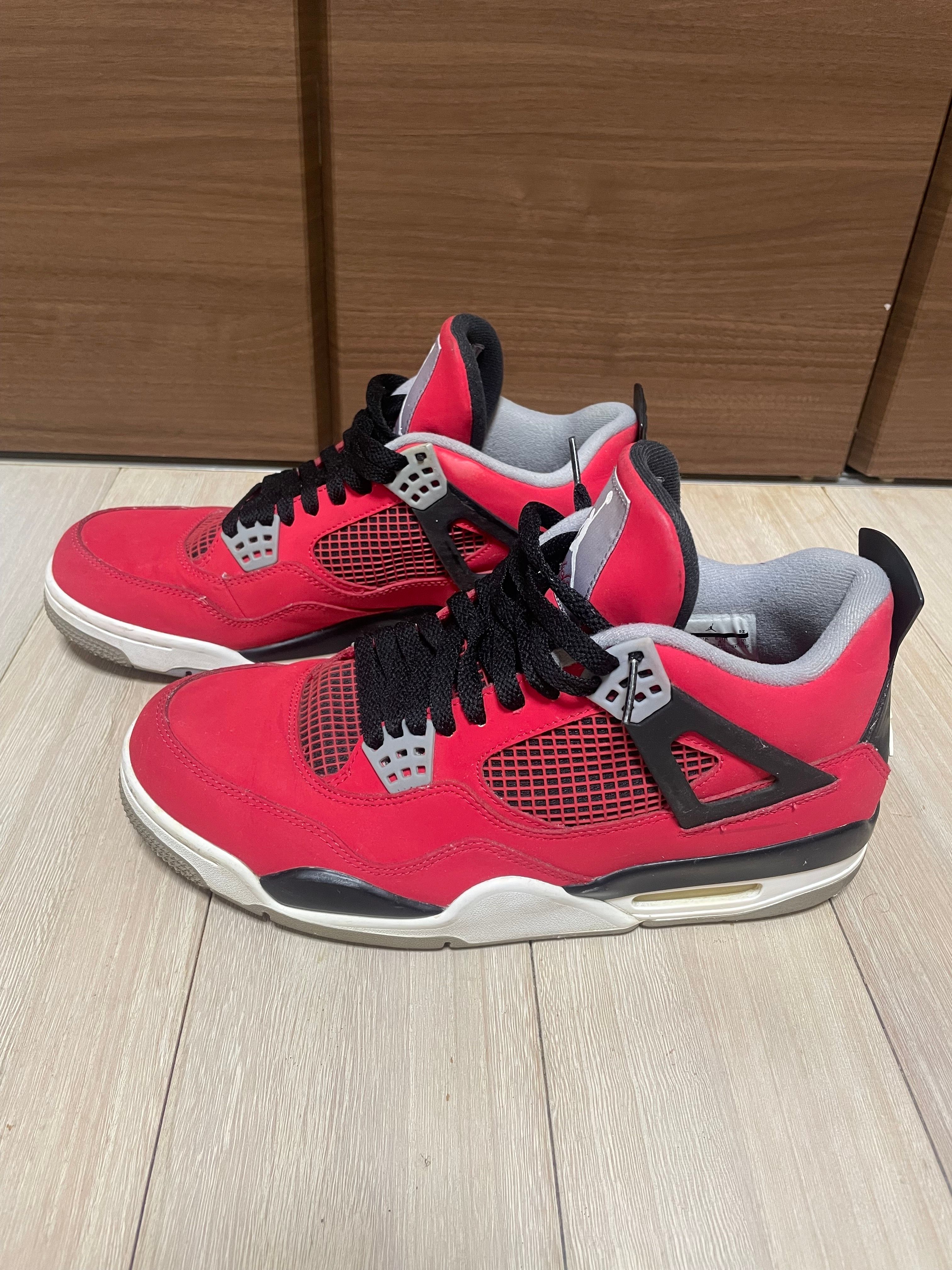 Nike Air Jordan 4 Retro "Toro Bravo"