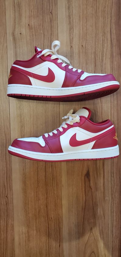 Nike Air Jordan 1 Low "Cardinal Red"