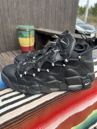 Nike Air More Money "Black Metallic Silver"