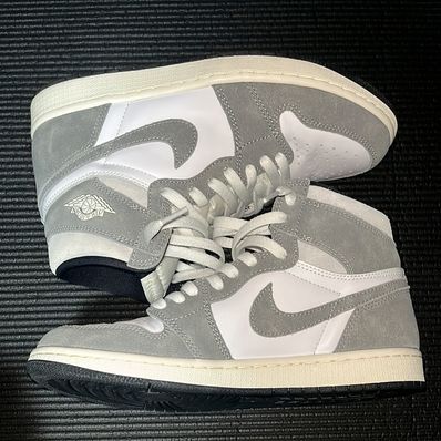 Nike Air Jordan 1 Retro High OG "Black and Smoke Grey"