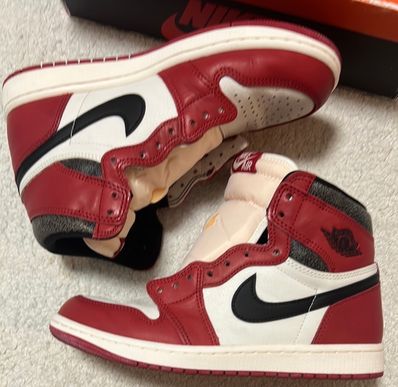 Nike Air Jordan 1 High OG "Lost & Found/Chicago"