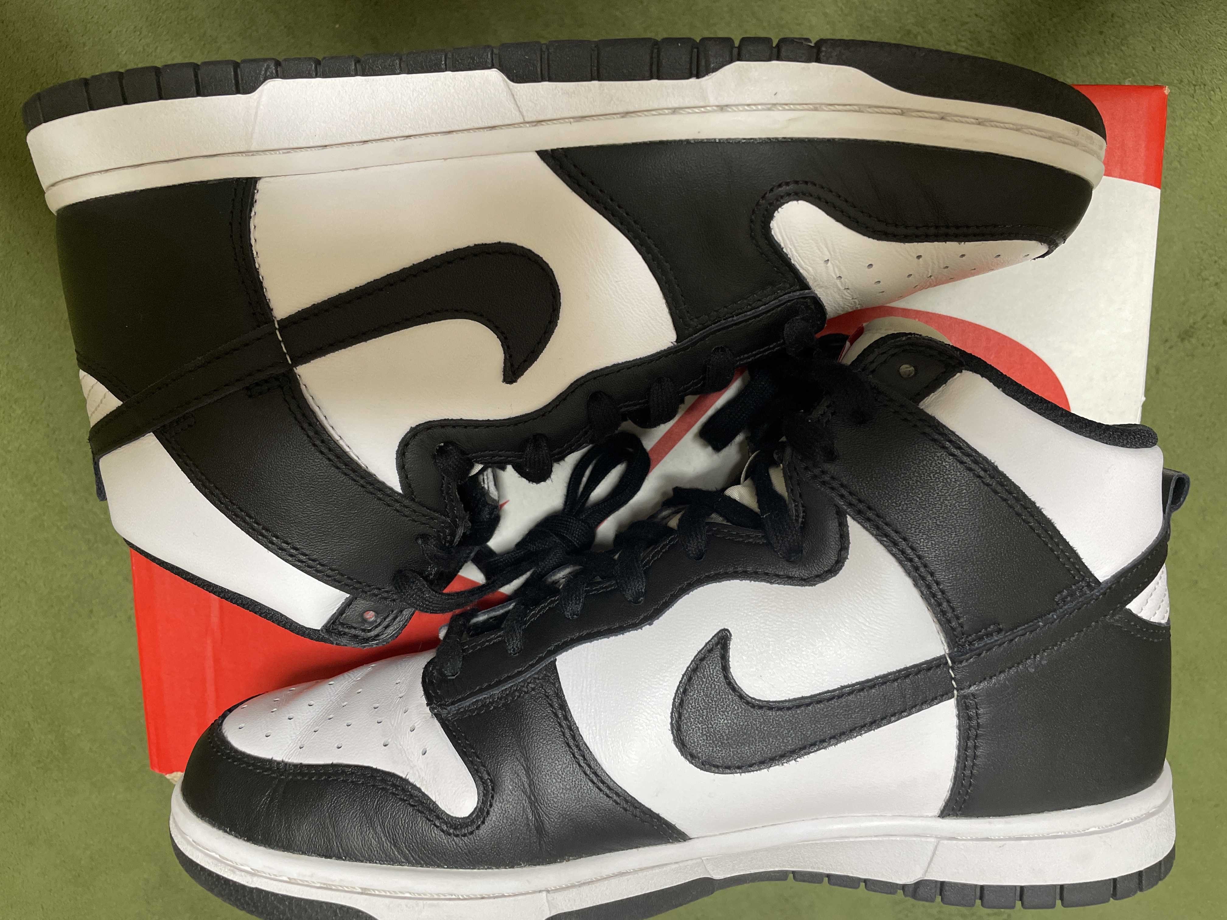 Nike Dunk High "Black and White"