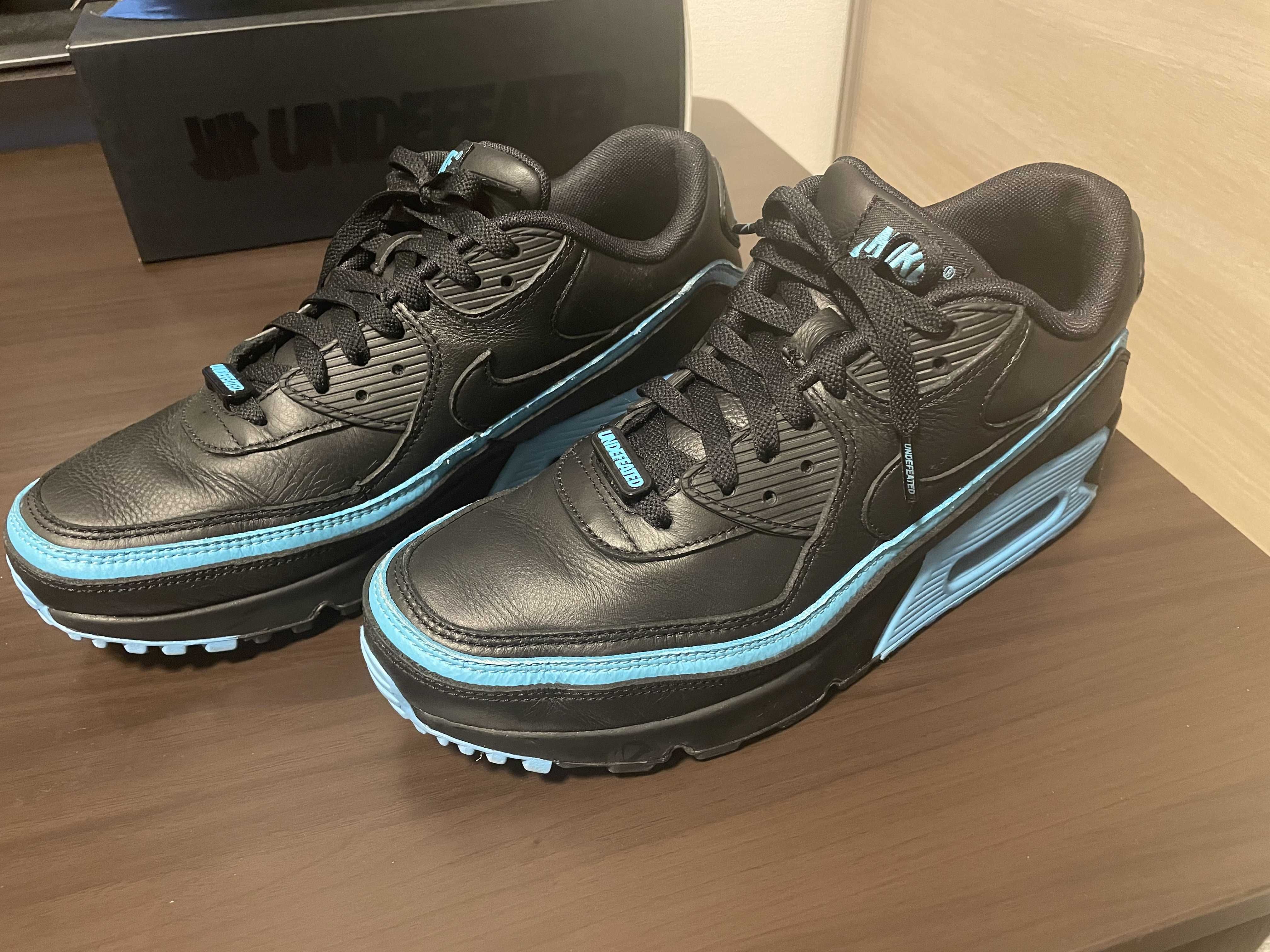 UNDEFEATED × Nike Air Max 90 "Black/Blue"
