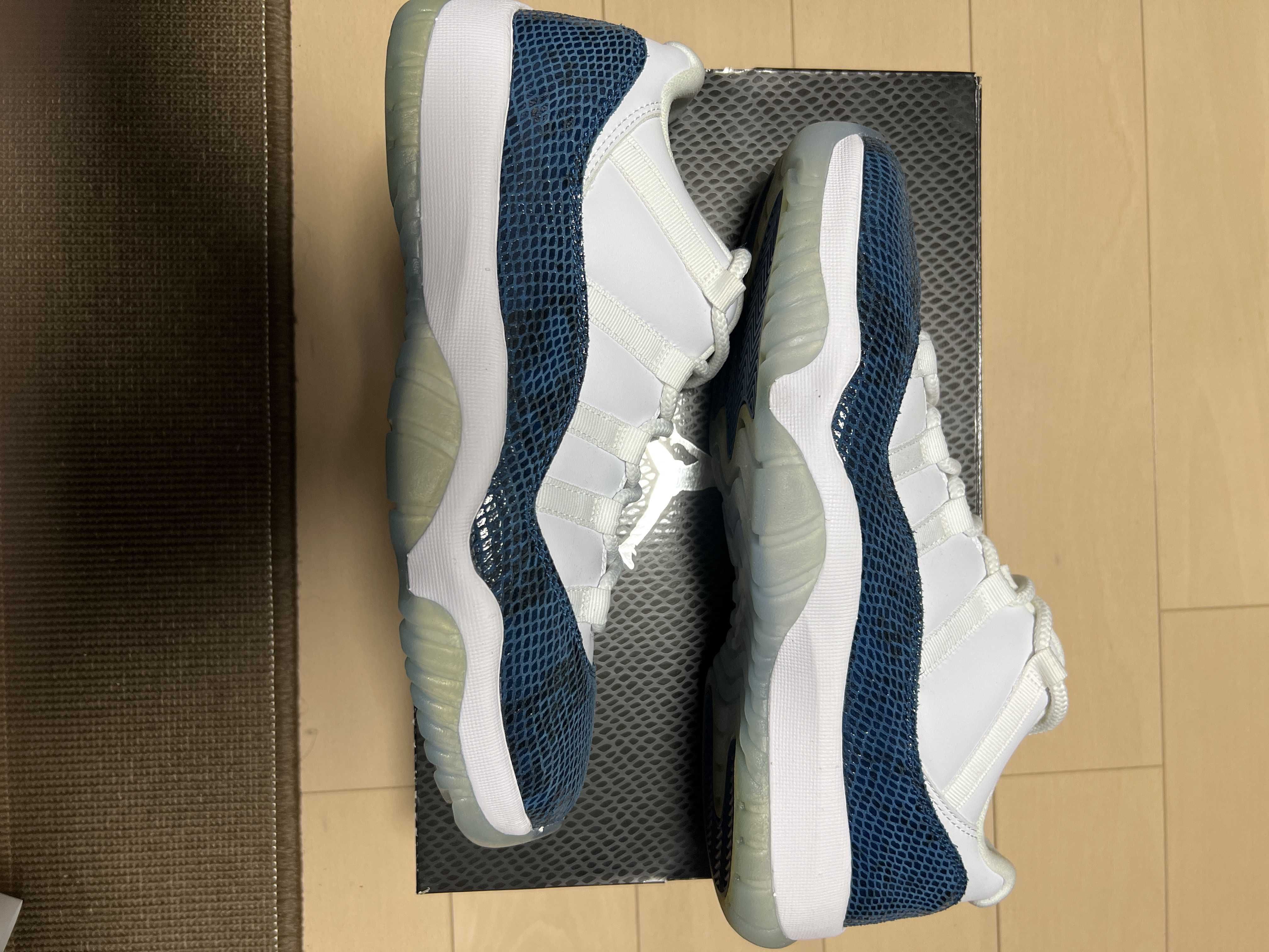 AIR JORDAN 11 LOW "SNAKESKIN"