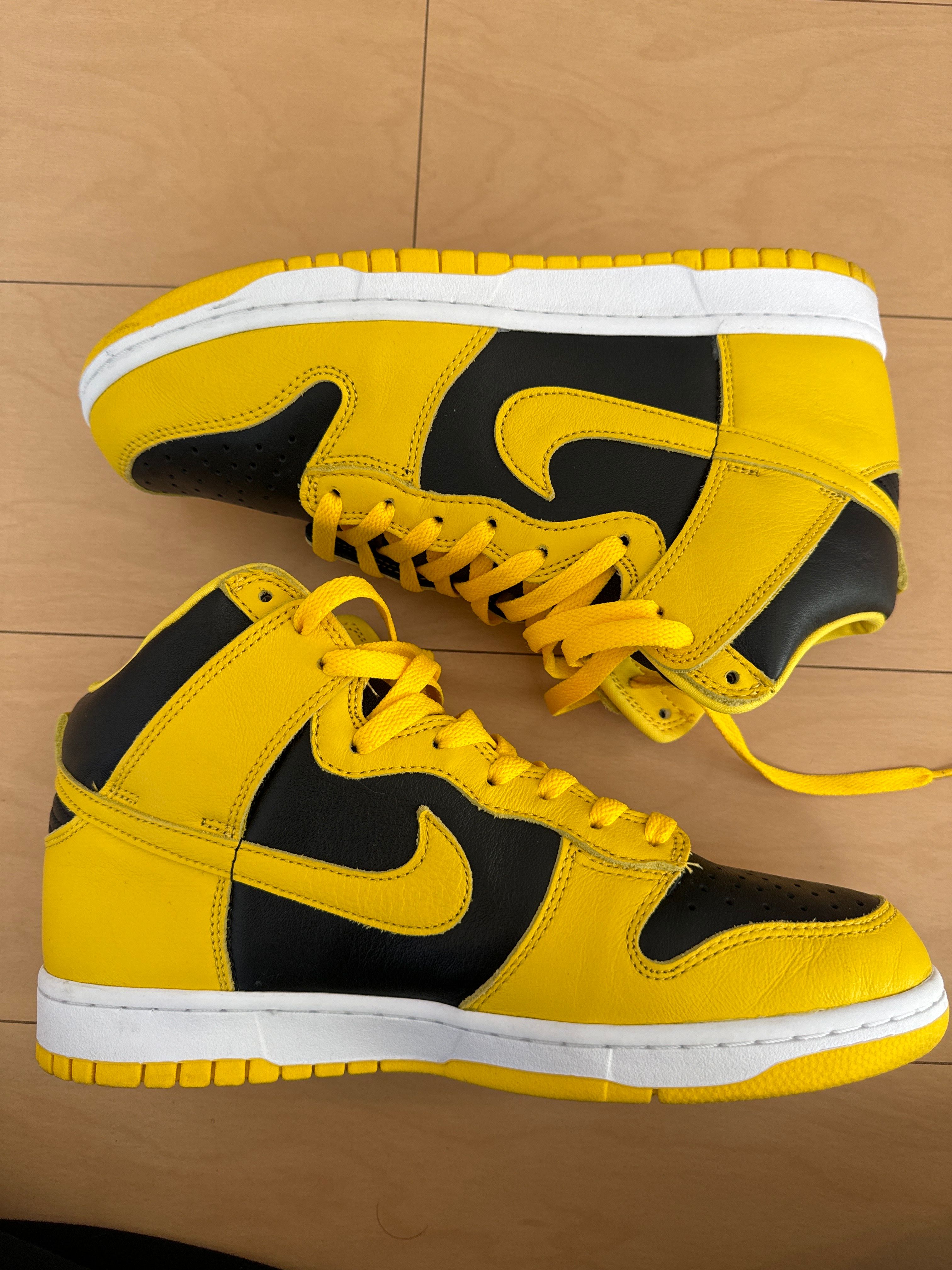 Nike Dunk High "Black/Varsity Maize"