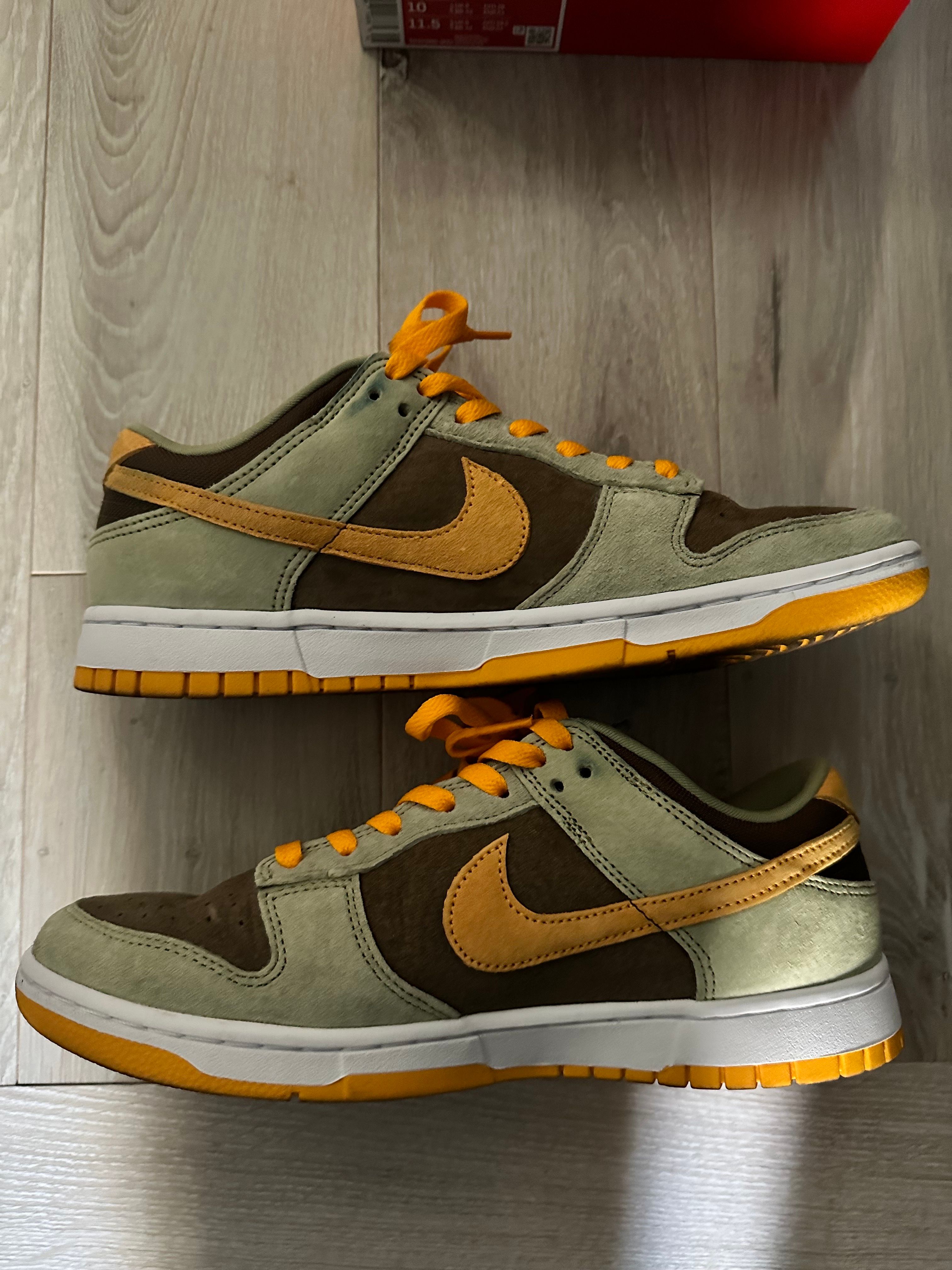 Nike Dunk Low SE "Dusty Olive"