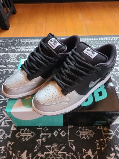 Supreme × Nike Dunk Low "Metallic Silver/Black"