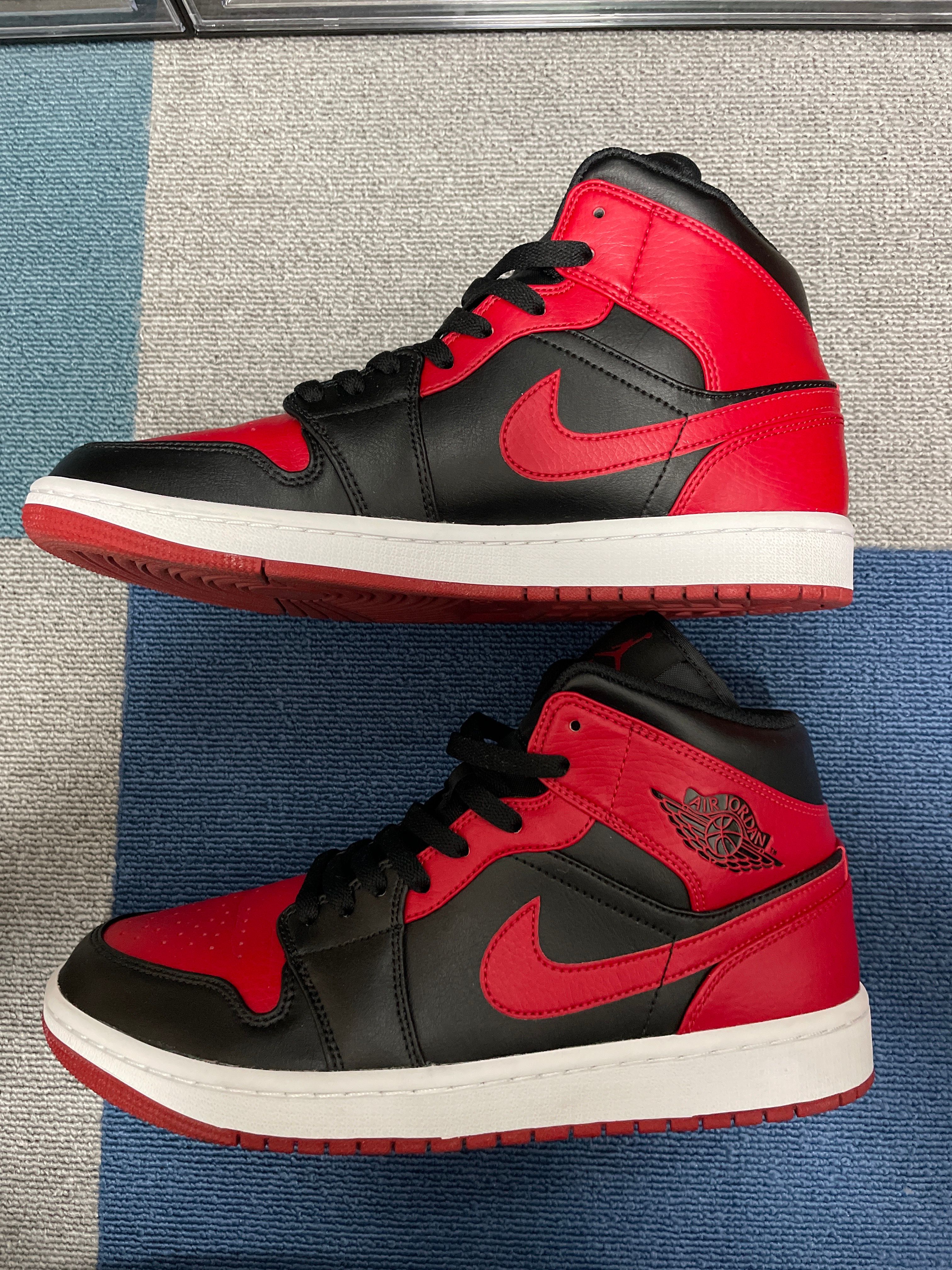 Nike Air Jordan 1 Mid "Bred"