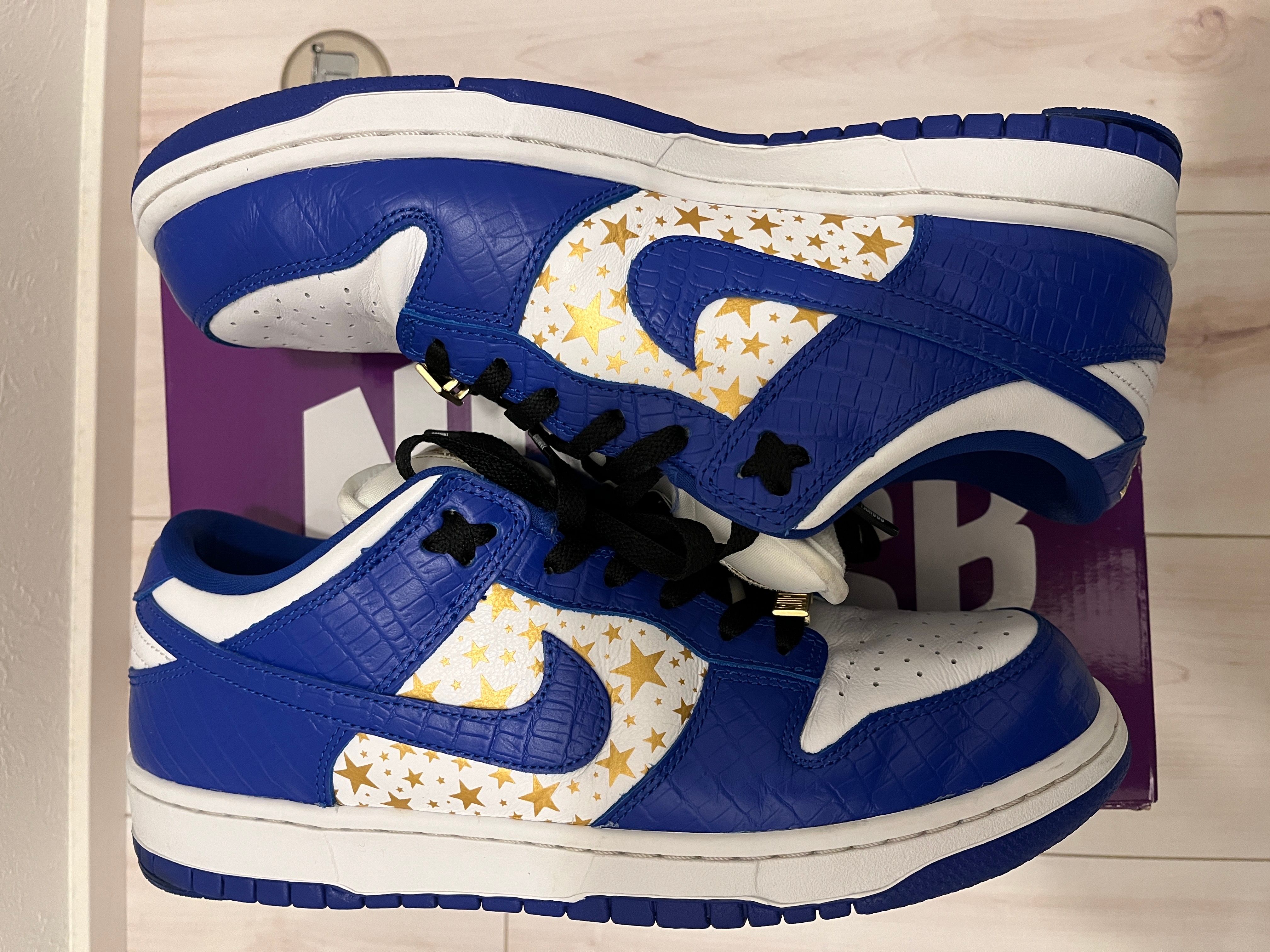 Supreme × Nike SB Dunk Low OG QS Gold Stars "White/Hyper Blue"