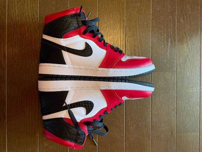 Nike Women's Air Jordan 1 High OG "Satin Red"