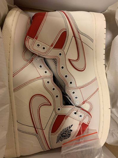 Nike Air Jordan 1 Retro High OG "Sail/University Red"