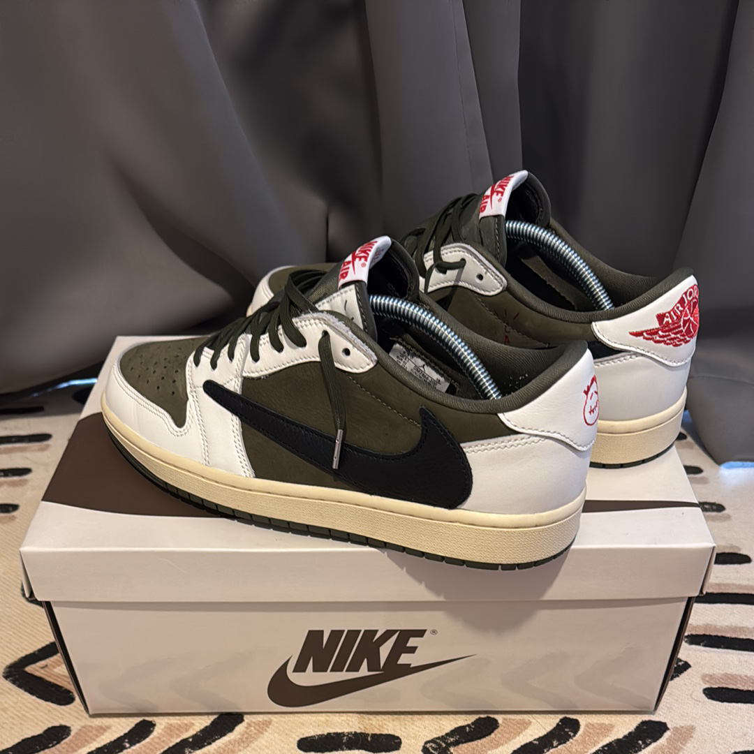 Travis Scott × Nike Air Jordan 1 Low OG SP "Reverse Olive"