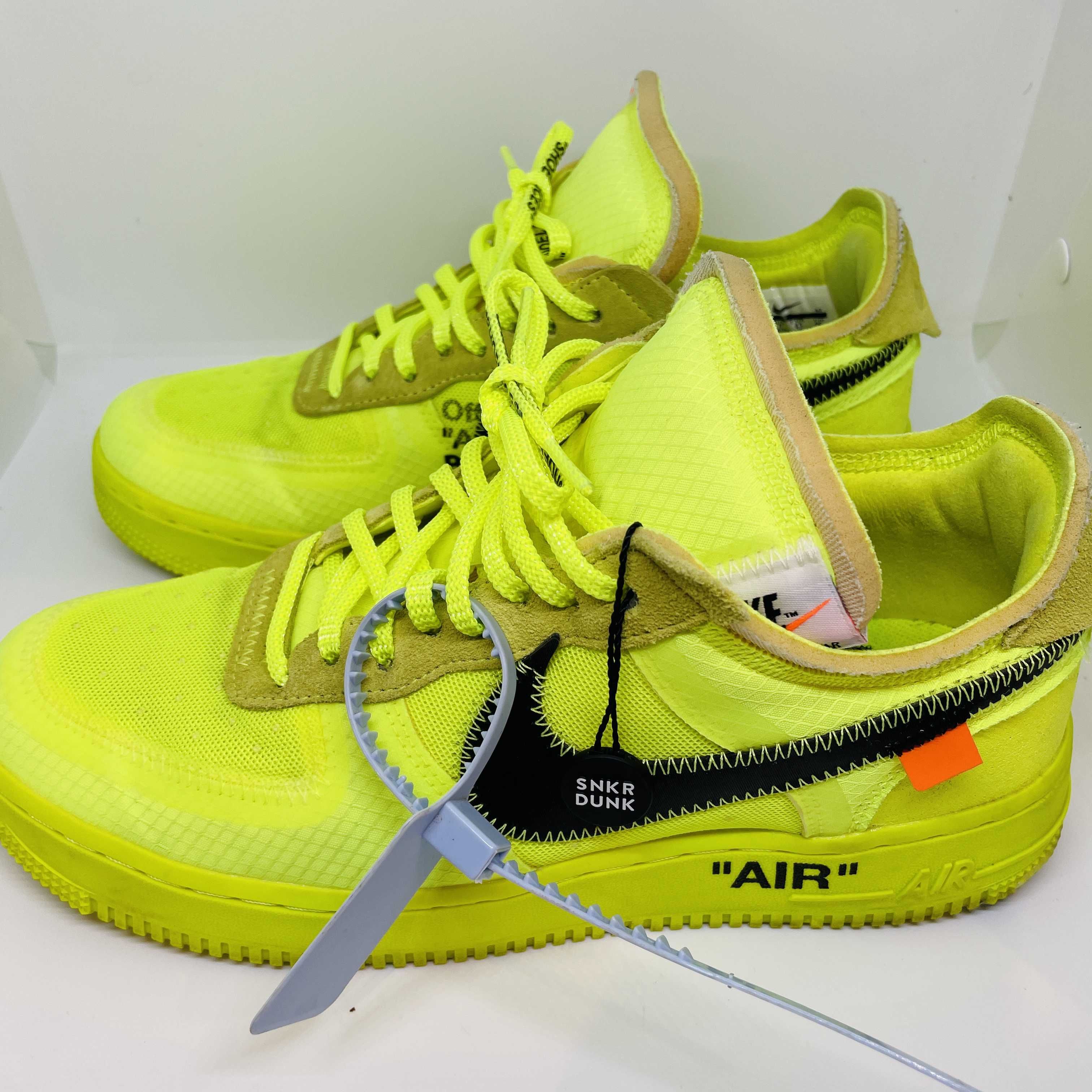 Off-White × Nike Air Force 1 Low "Volt"