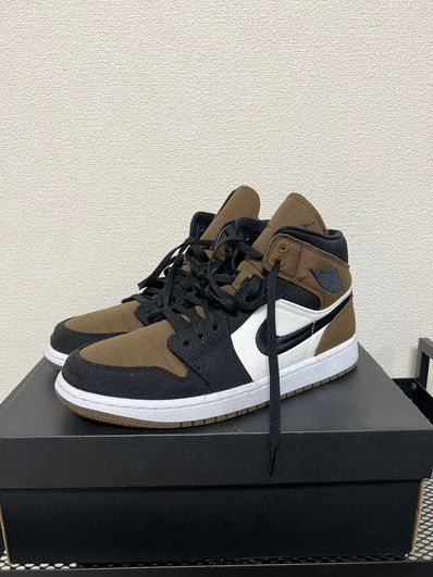 Nike Women's Air Jordan 1 Mid SE "Olive Toe"