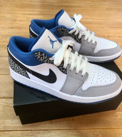 Nike Air Jordan 1 Low "True Blue"