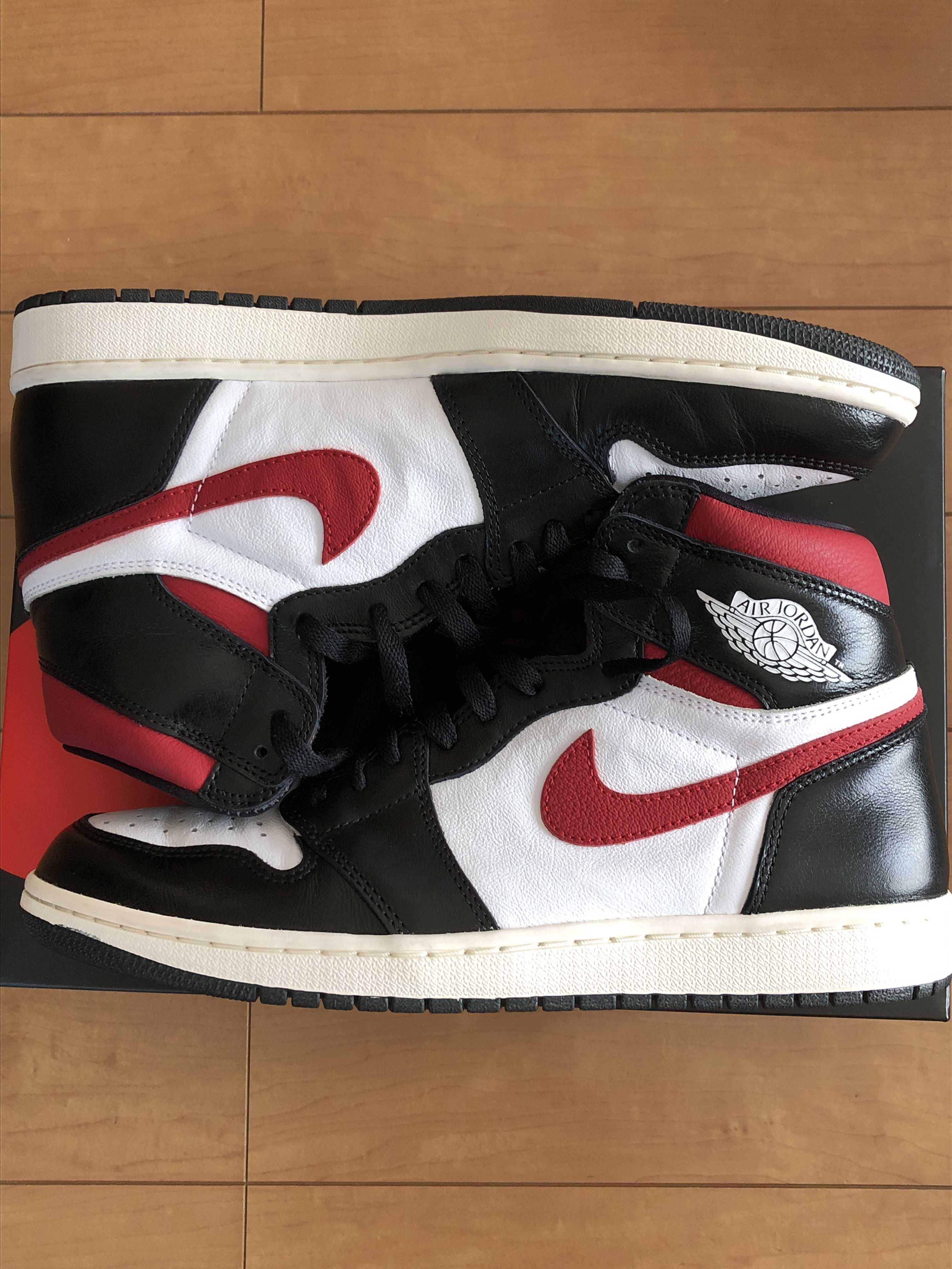 Nike Air Jordan 1 Retro High "Black/White/Sail/Gym Red"