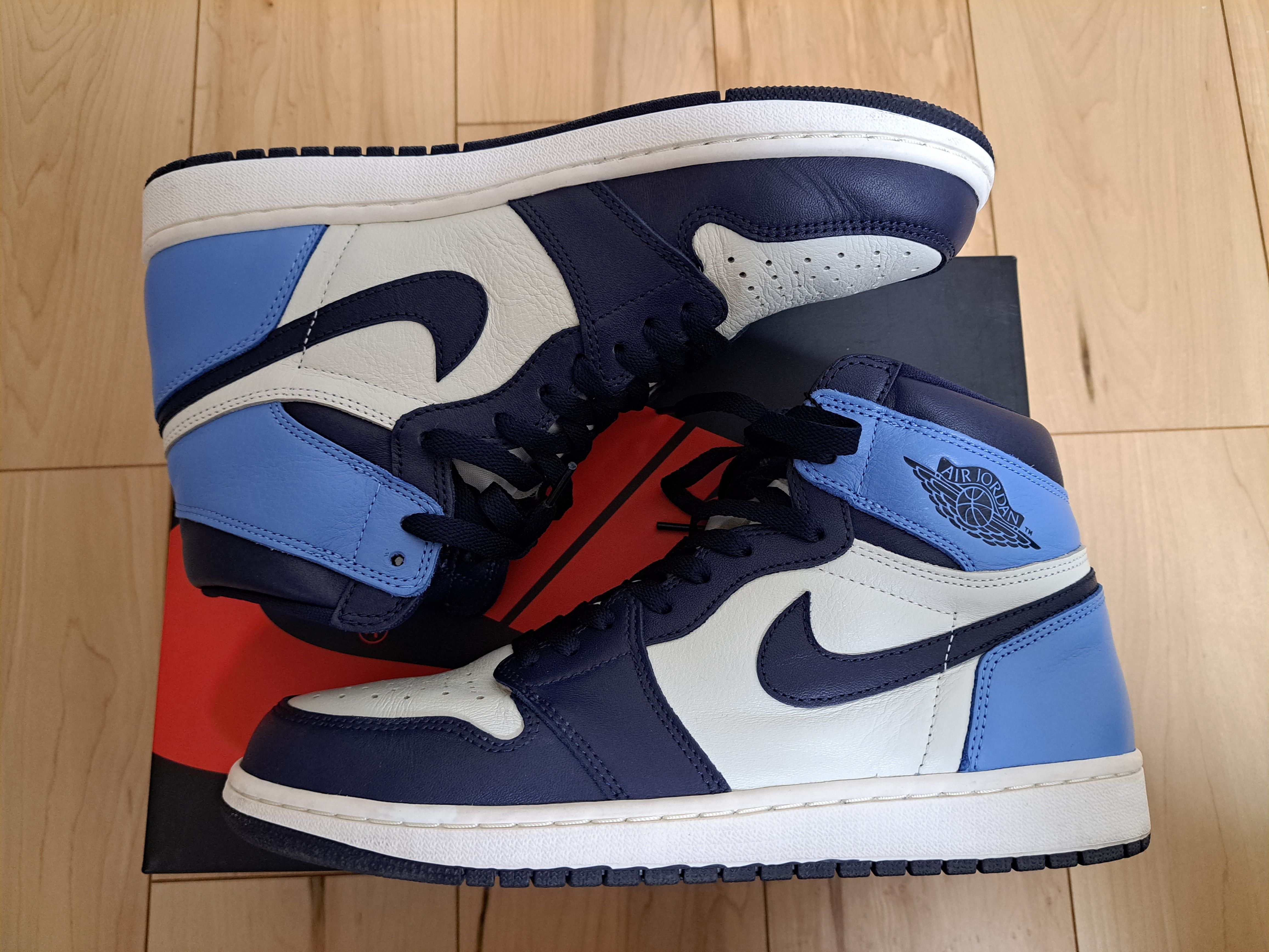 Nike Air Jordan 1 Retro High OG "Obsidian/University Blue"