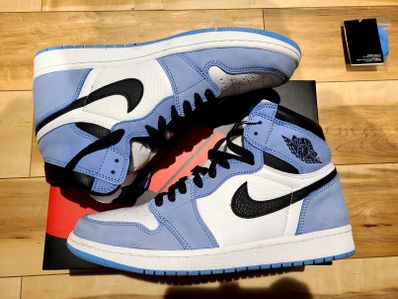 Nike Air Jordan 1 High OG "University Blue"