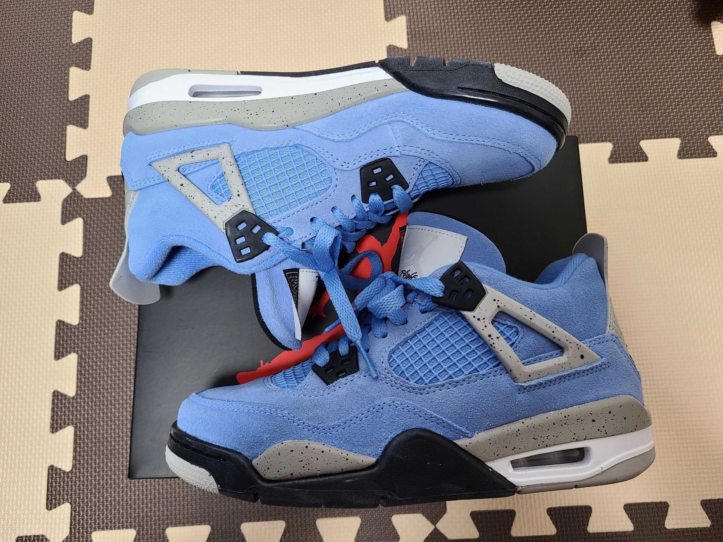 Nike GS Air Jordan 4 "University Blue"