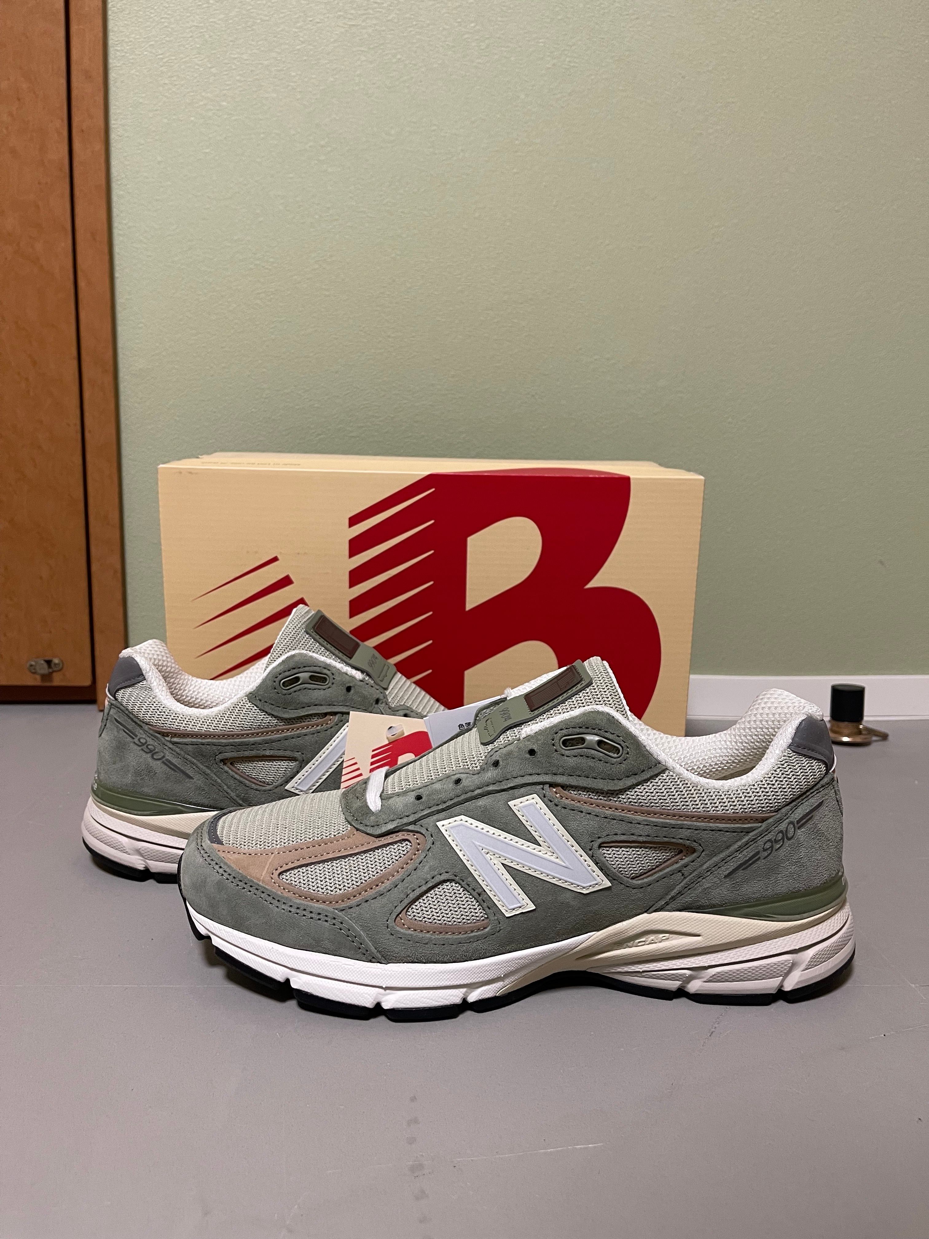 New Balance 990V4 "Olive"