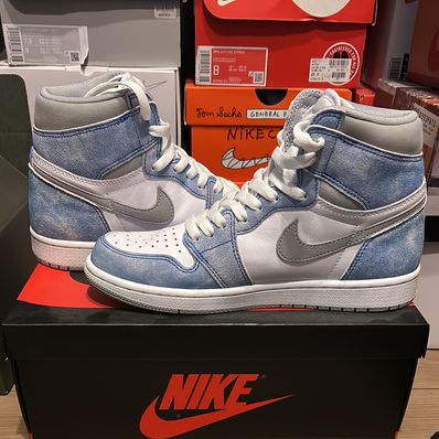 Nike Air Jordan 1 High OG "Hyper Royal"