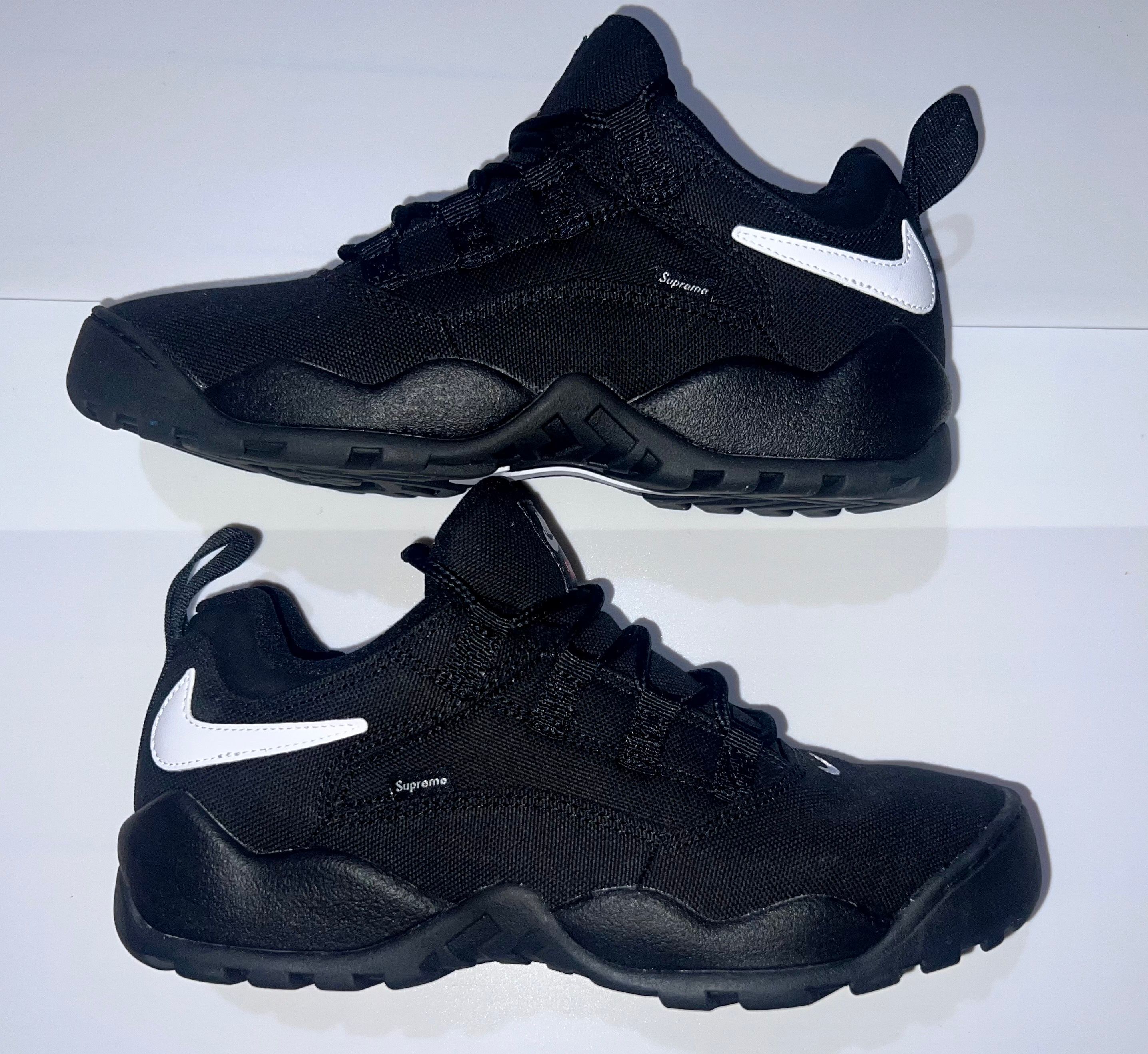 Supreme × Nike SB Darwin Low "Black"