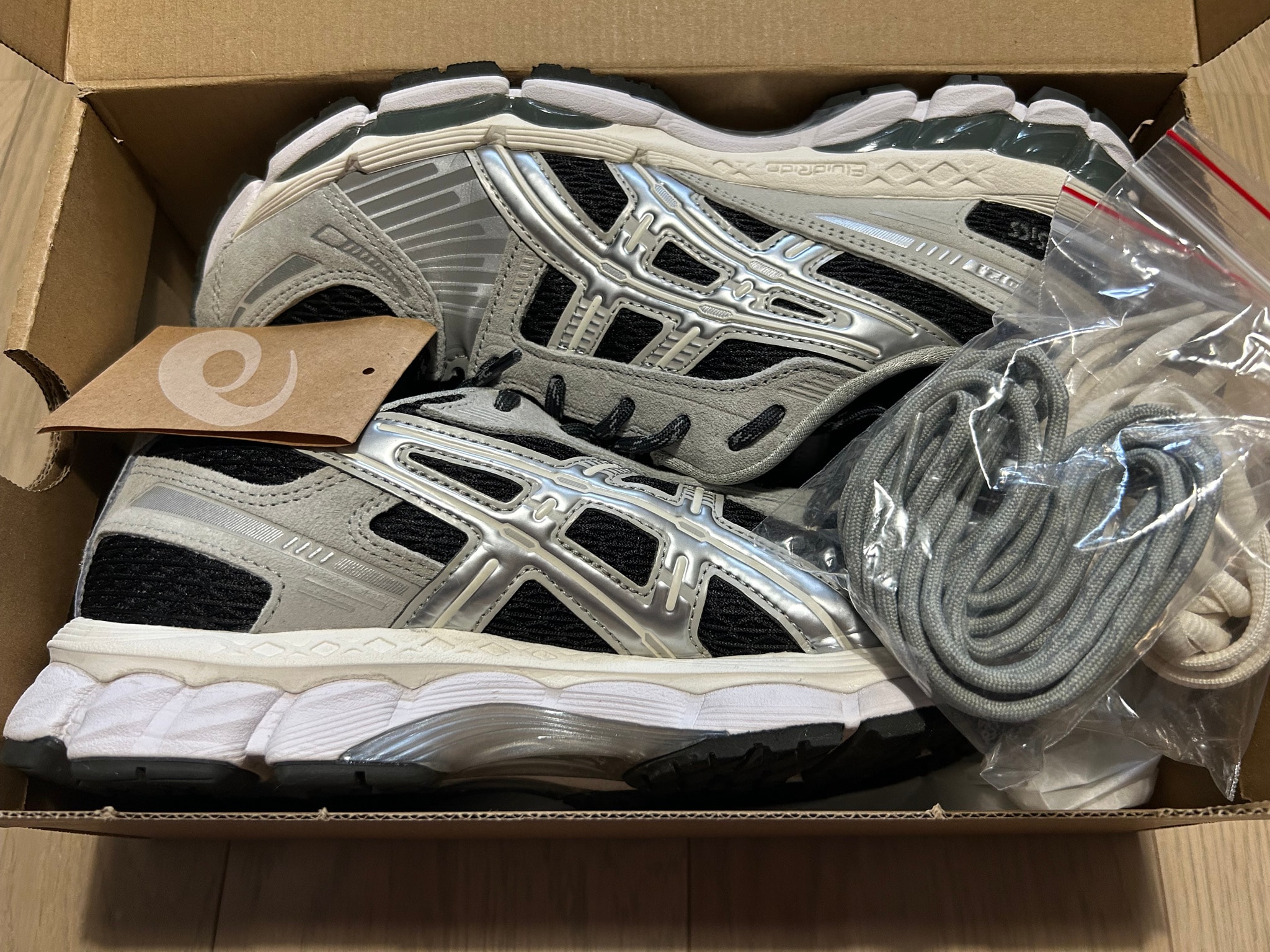 KITH Ronnie Fieg × Asics Gel-Kayano 12.1 "Peat/Cream/Black"