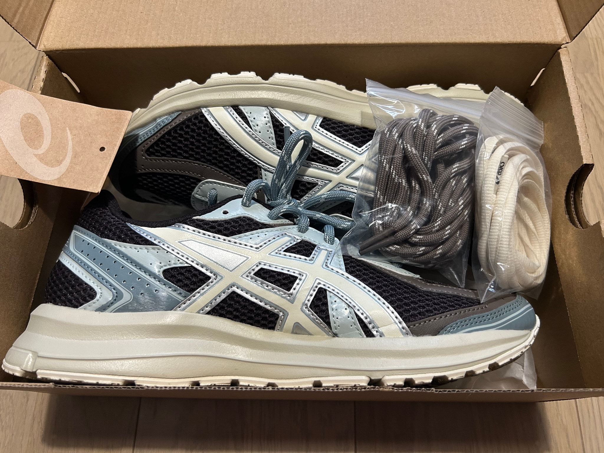 KITH Ronnie Fieg × Asics Jog 100S "Espresso/Vanilla Ice"